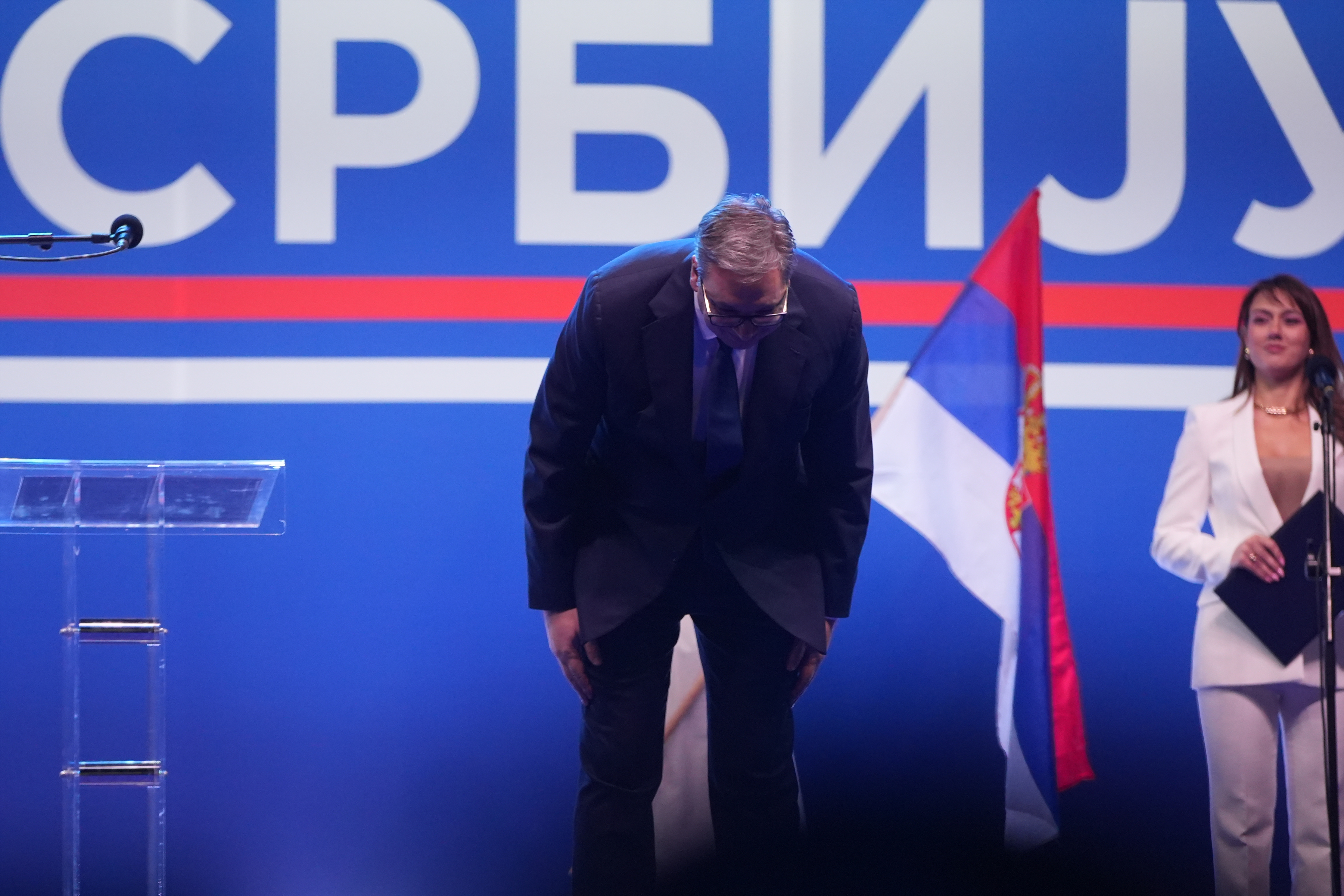 Beograd: Govor Vučića na skupu"Ne damo Srbiju" završen uz vatromet