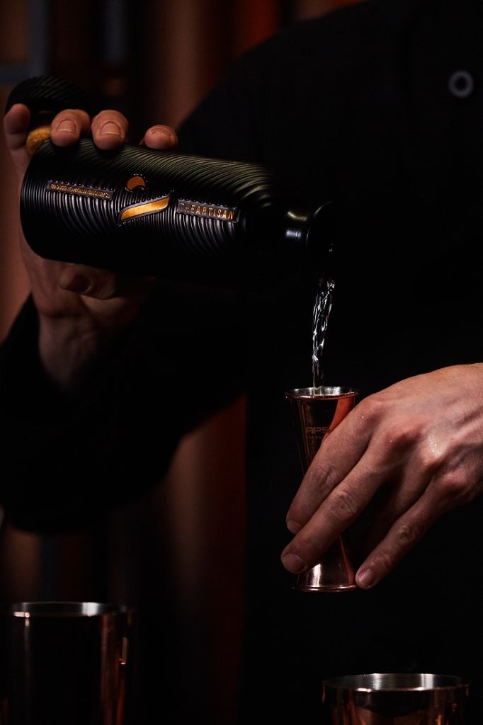 1745474199-The-Artisan-Gin_5.jpg
