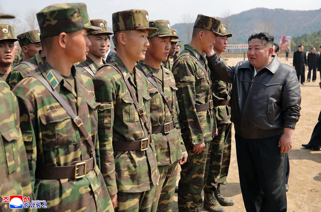 NKOREA-POLITICS-MILITARY