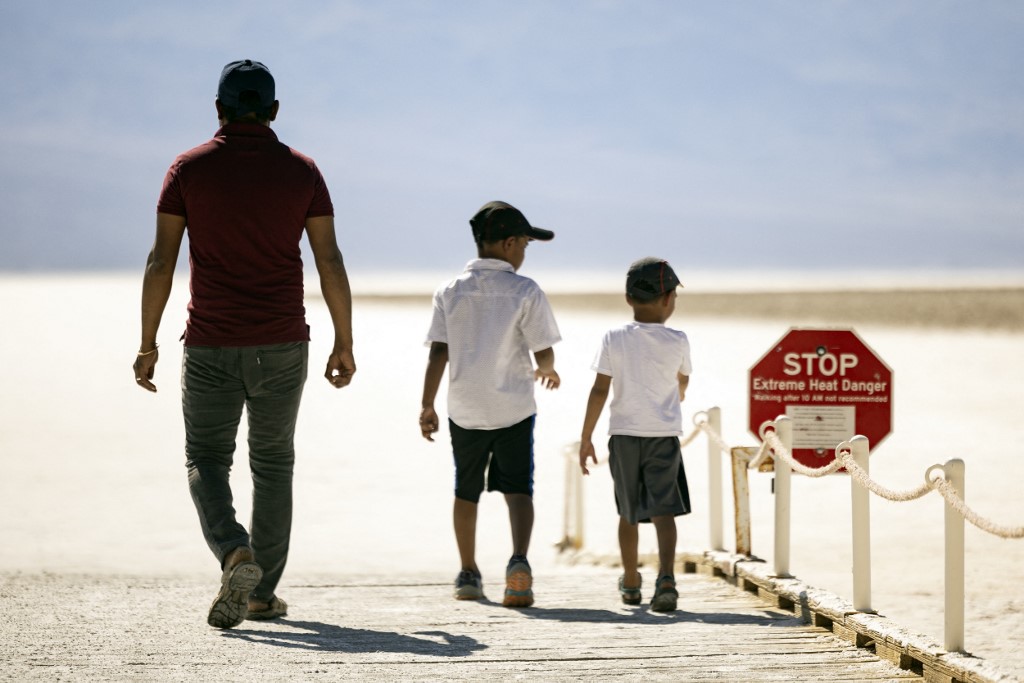 AFP, klimatske promjene - Djeca u pustinji na vrućini