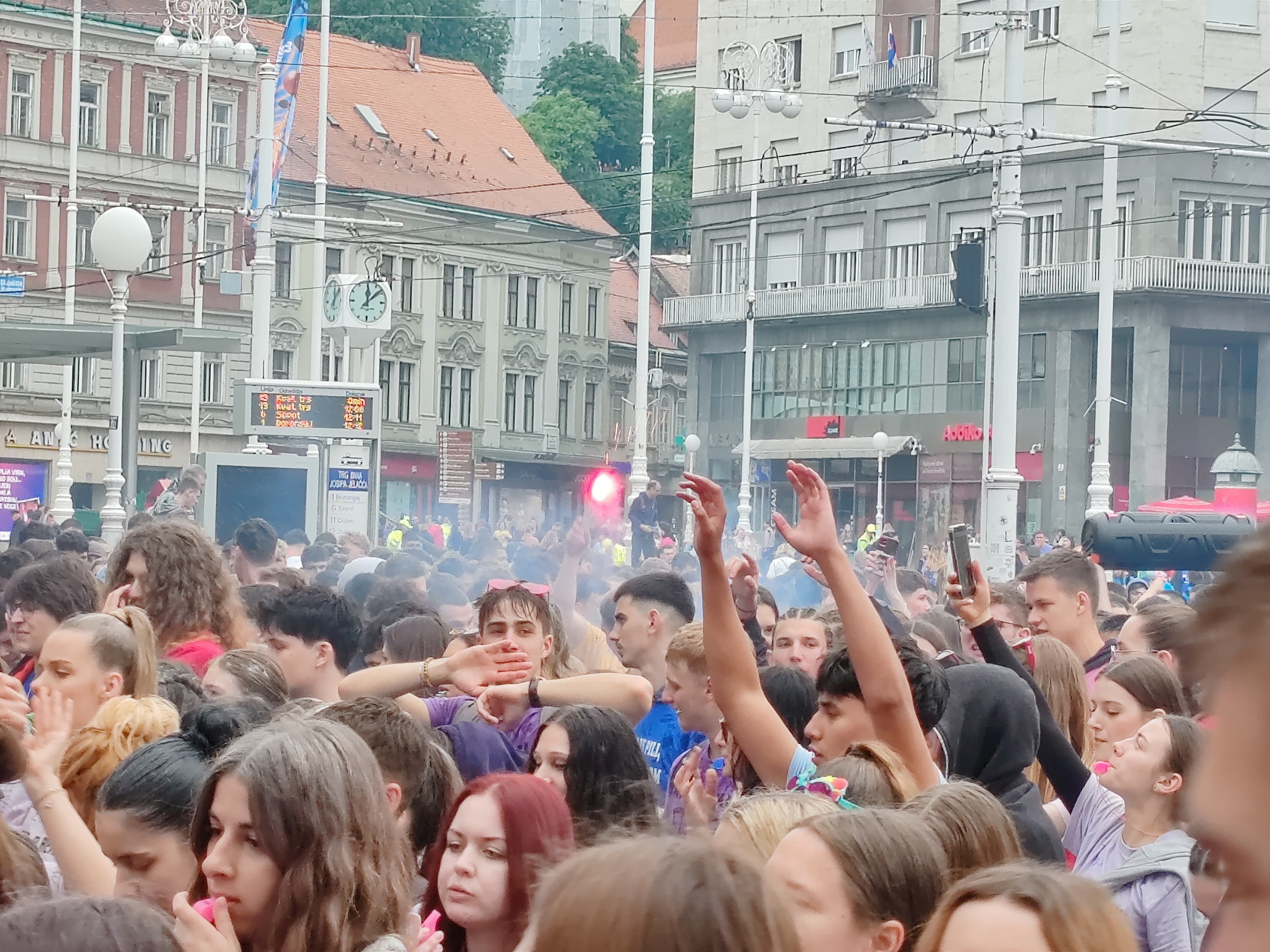 1546b5ac-d957-4ba5-bf99-b13d5a443513