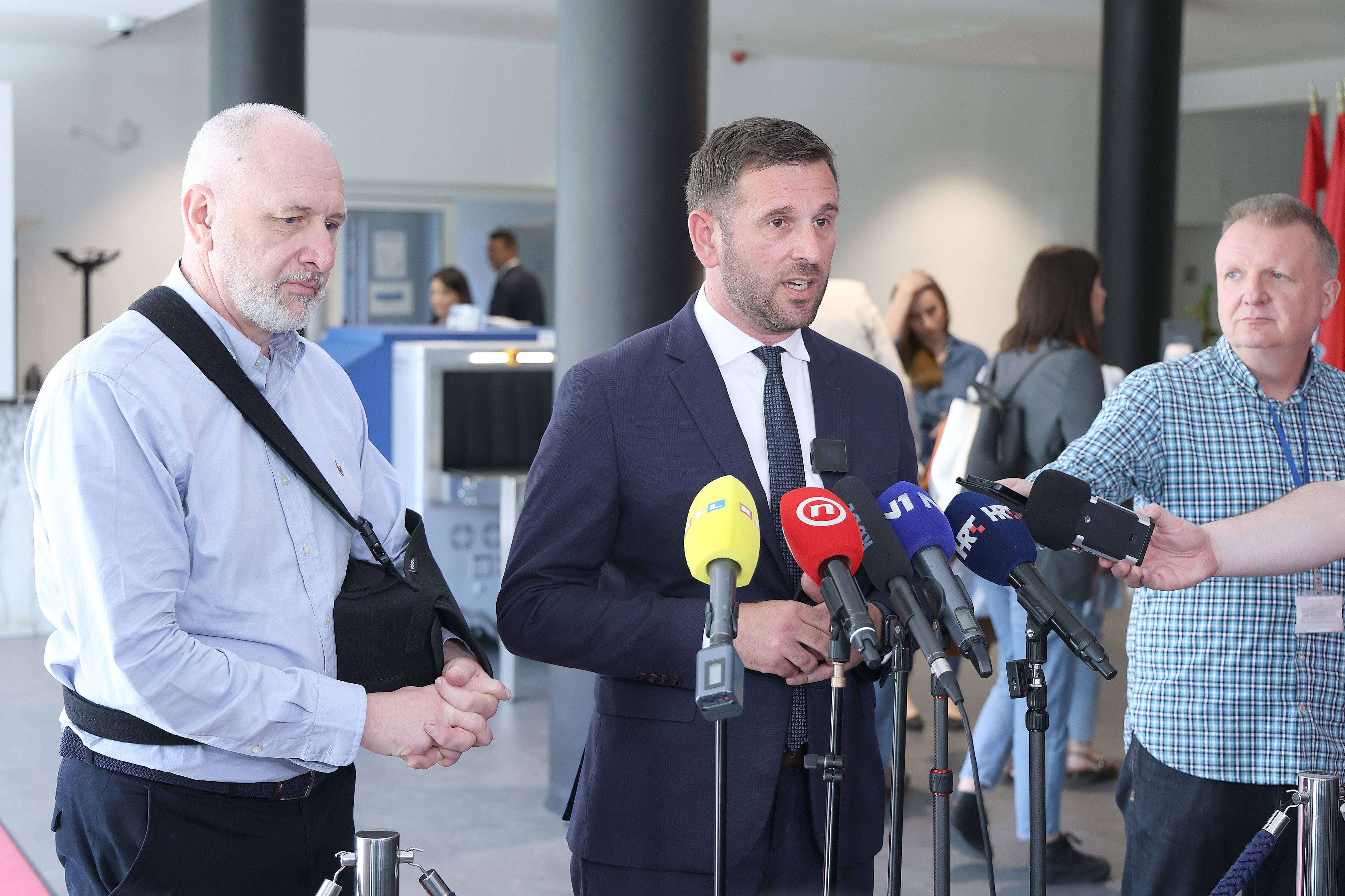 Zagreb: Andro Krstulović Opara i Tomislav Šuta o uvredama u izbornoj kampanji