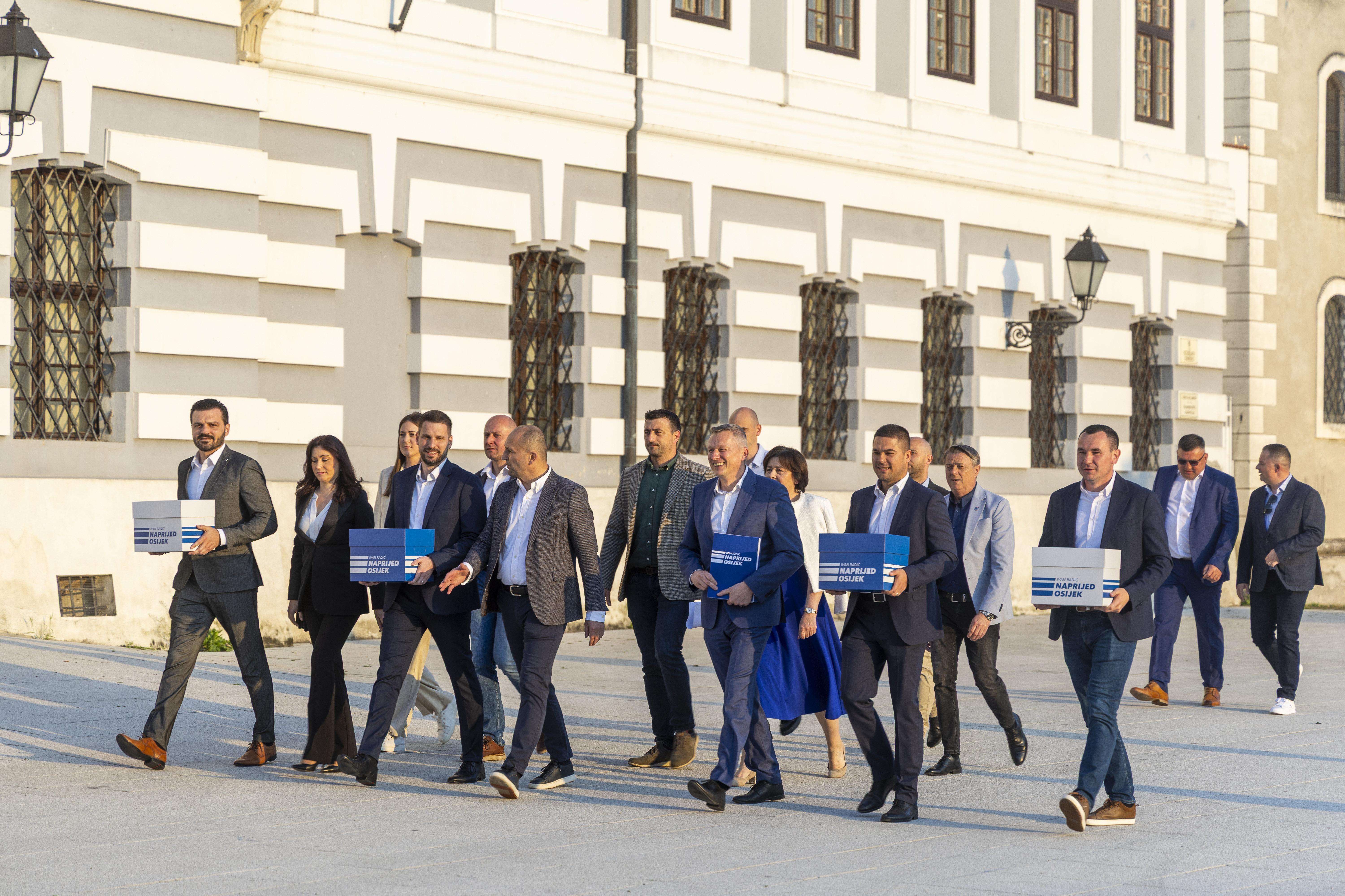 Osijek: Kandidat za gradonačelnika Ivan Radić predao kandidaturu za gradonačelnika i listu za Gradsko vijeće