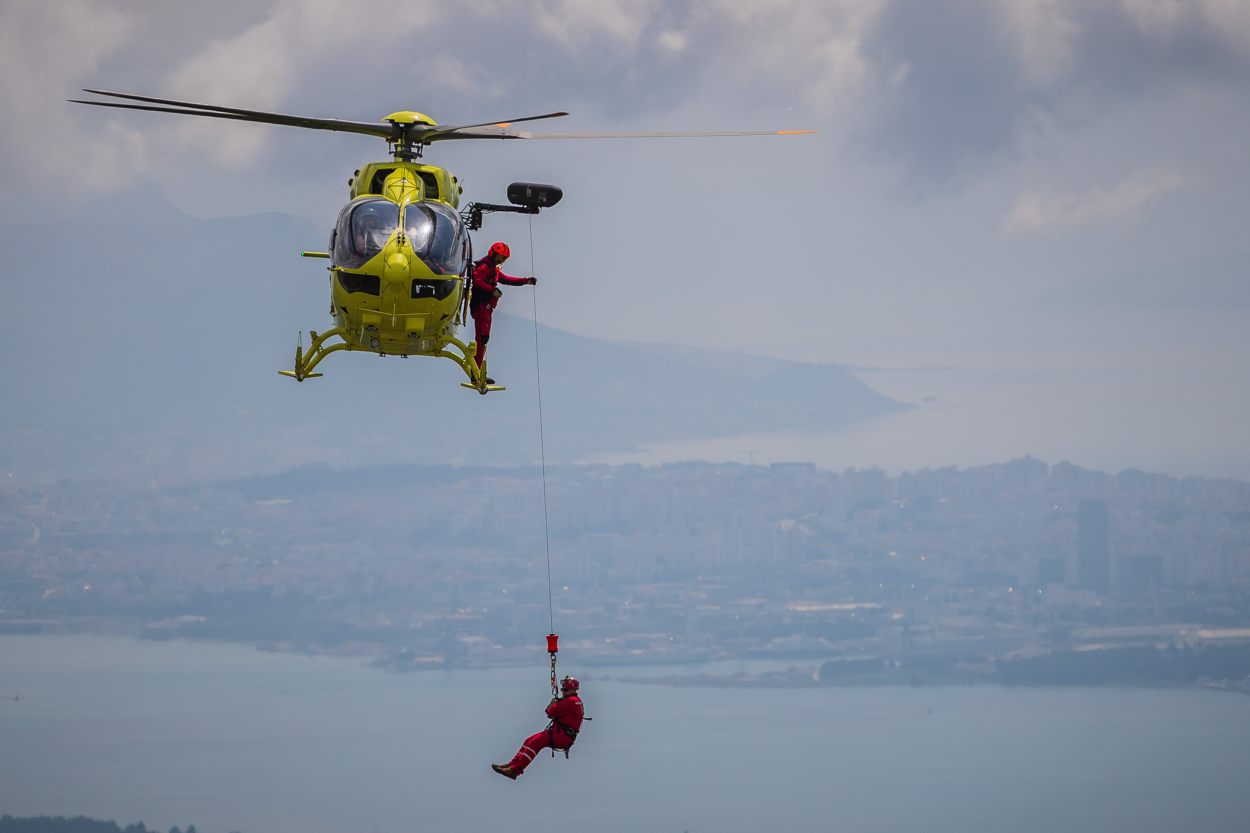 Kaštela: Licenciranje Hgss-ovih pripadnika u Heli hoist operator obuci