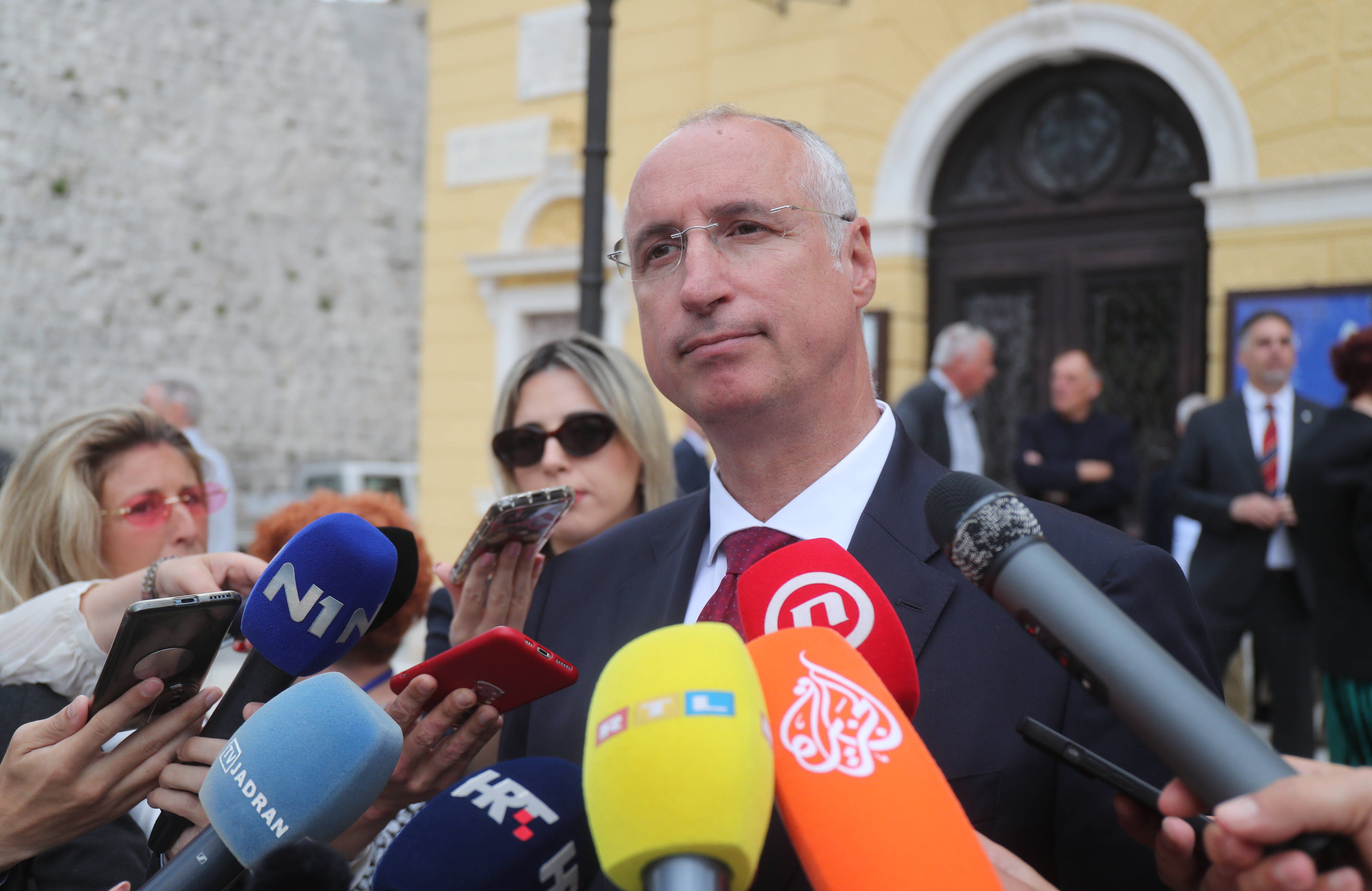 Split: Dolazak uzvanika i dobitnika nagrada prije početka svečane sjednice Gradskog vijeća