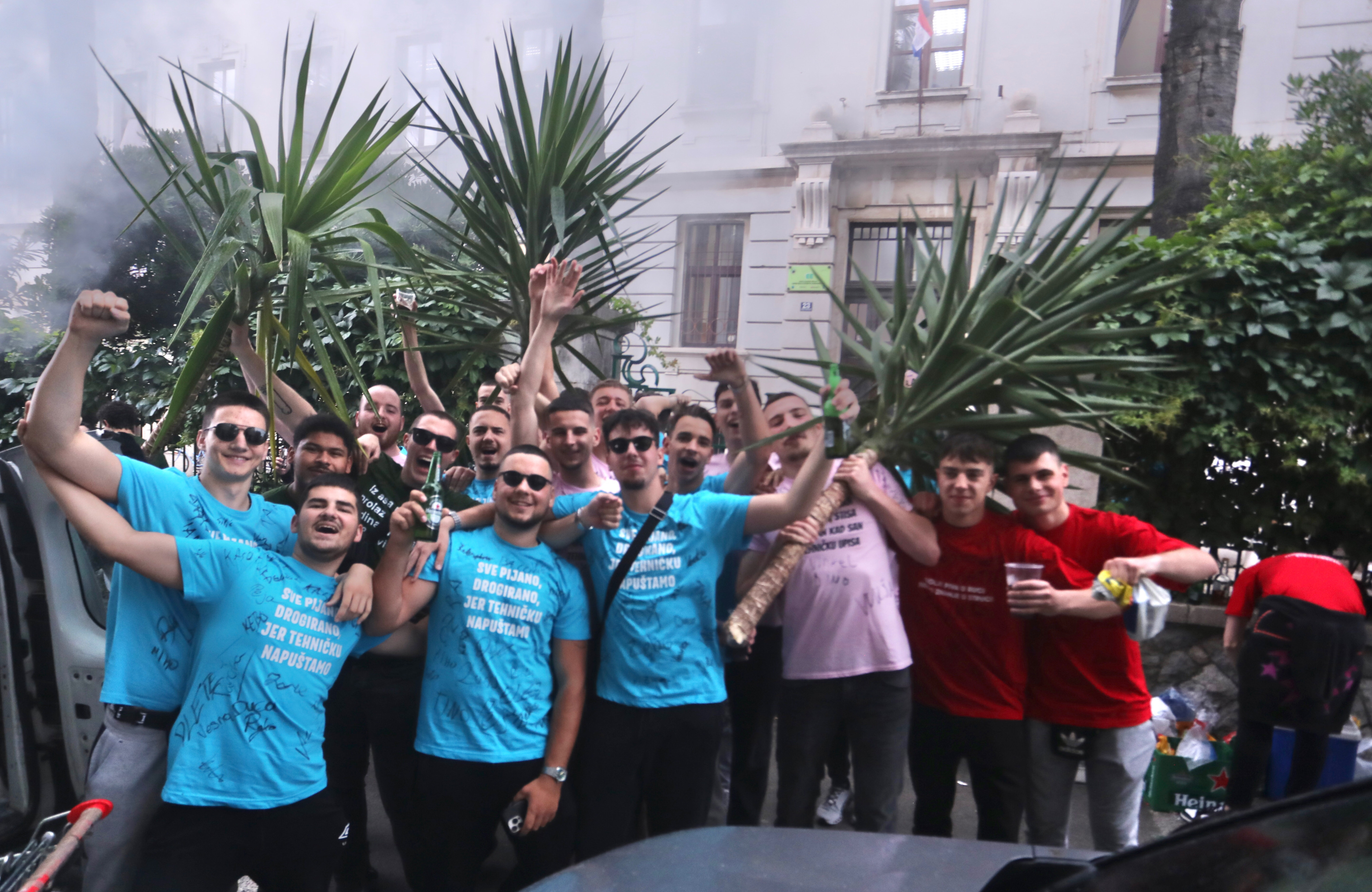 PXL_230525_133231550