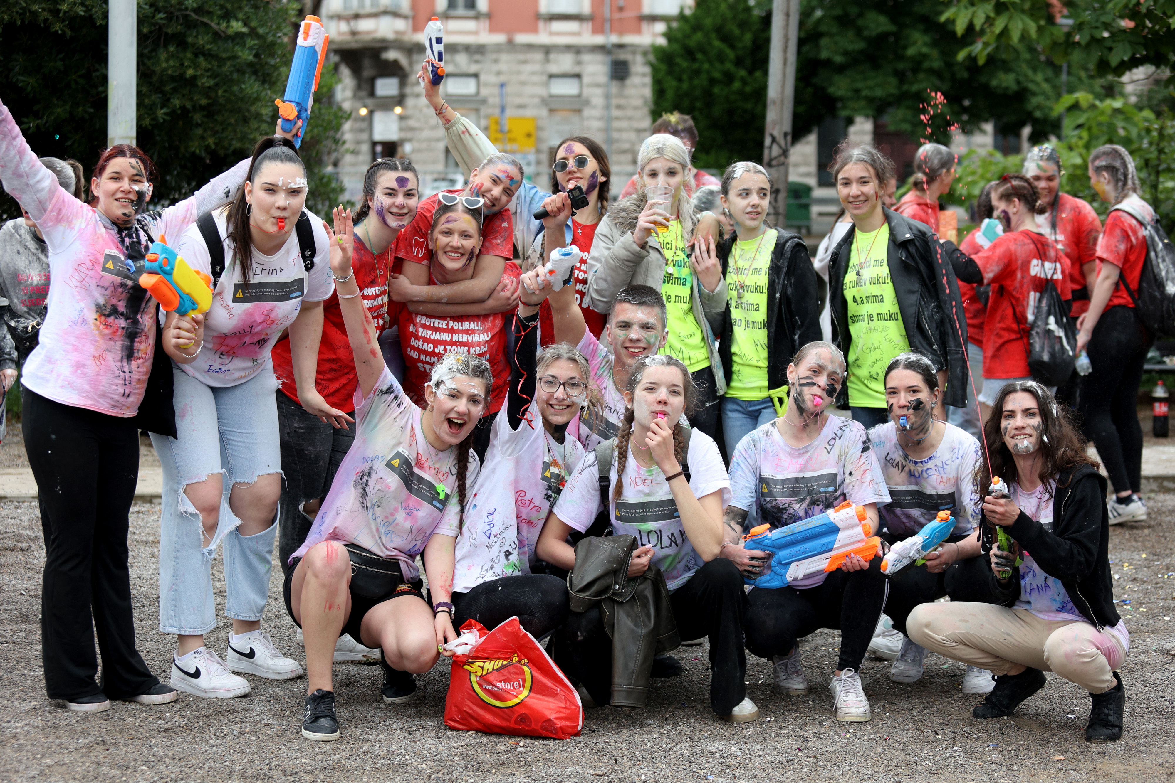 PXL_230525_133236417