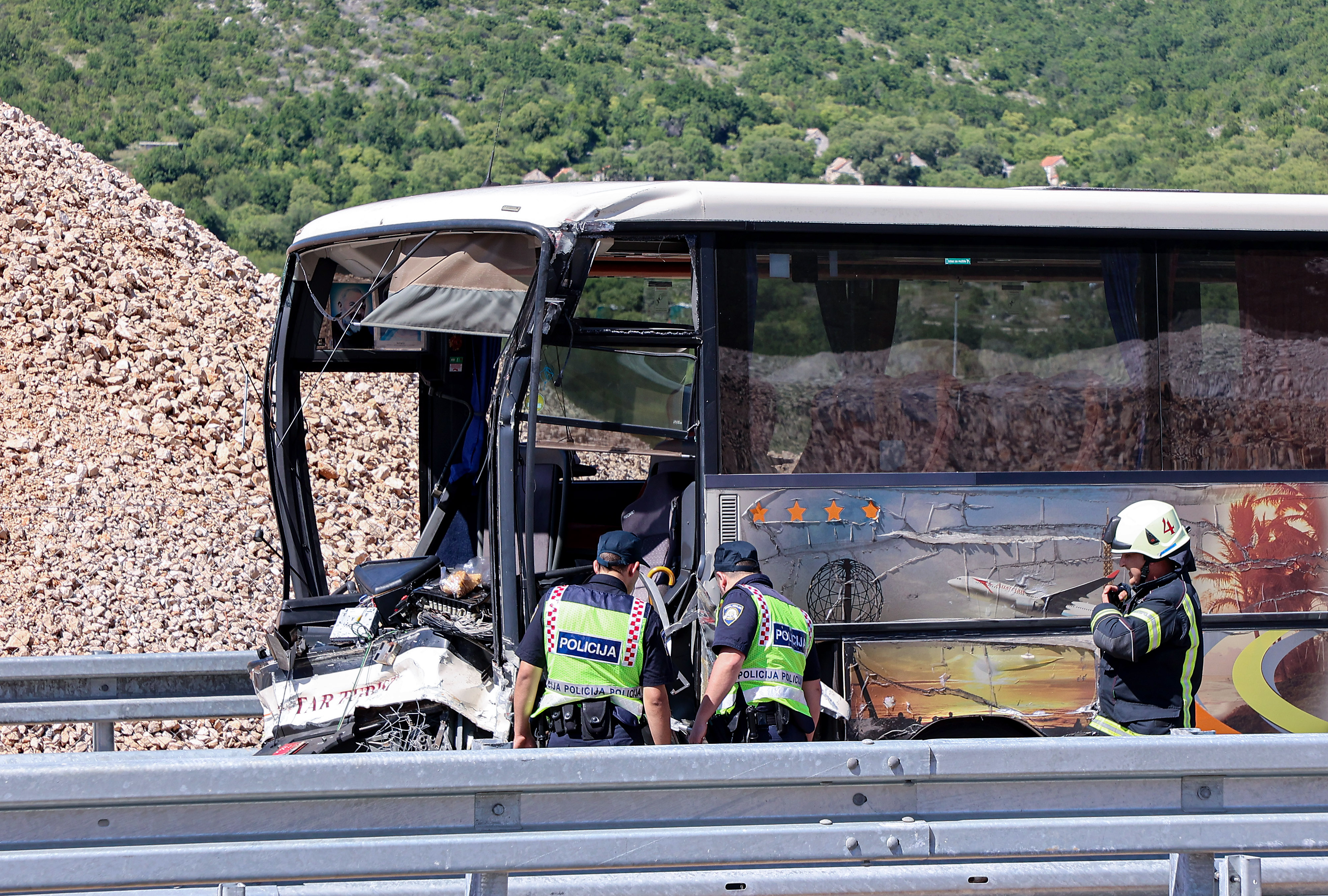 PXL_250525_133372837