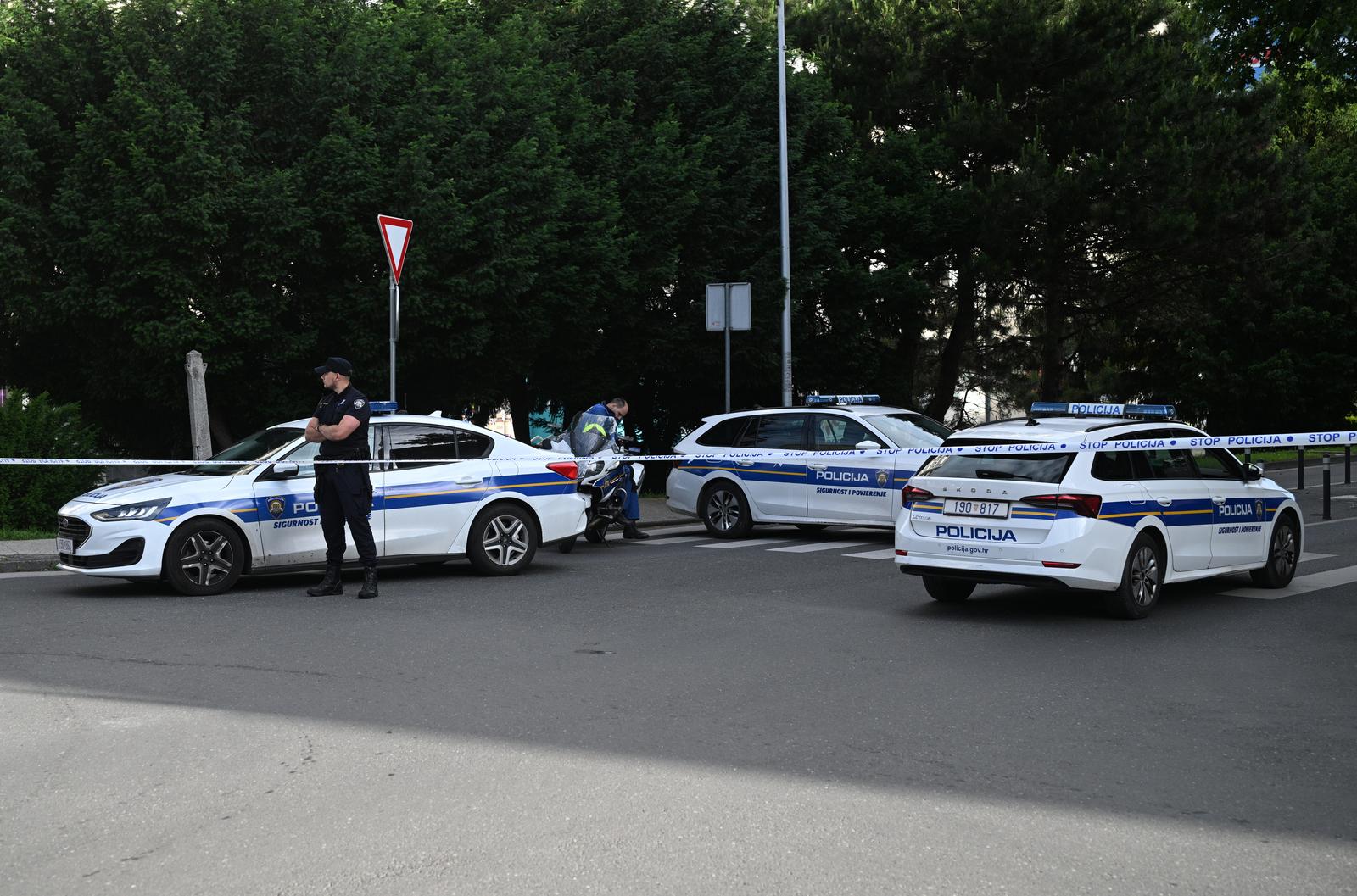 ekspolozija prečko PXL