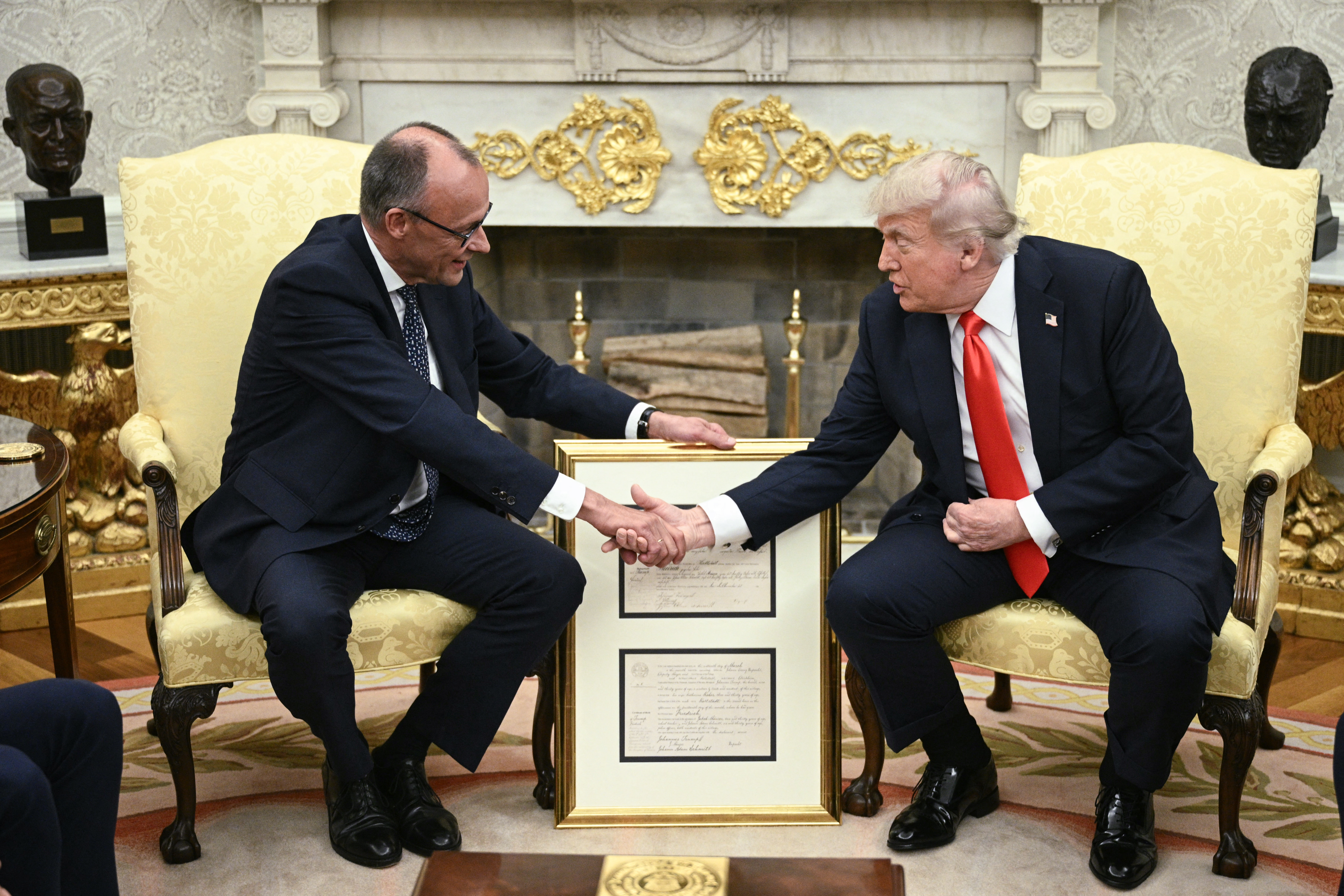 Friedrich Merz i Donald Trump u Bijeloj kući