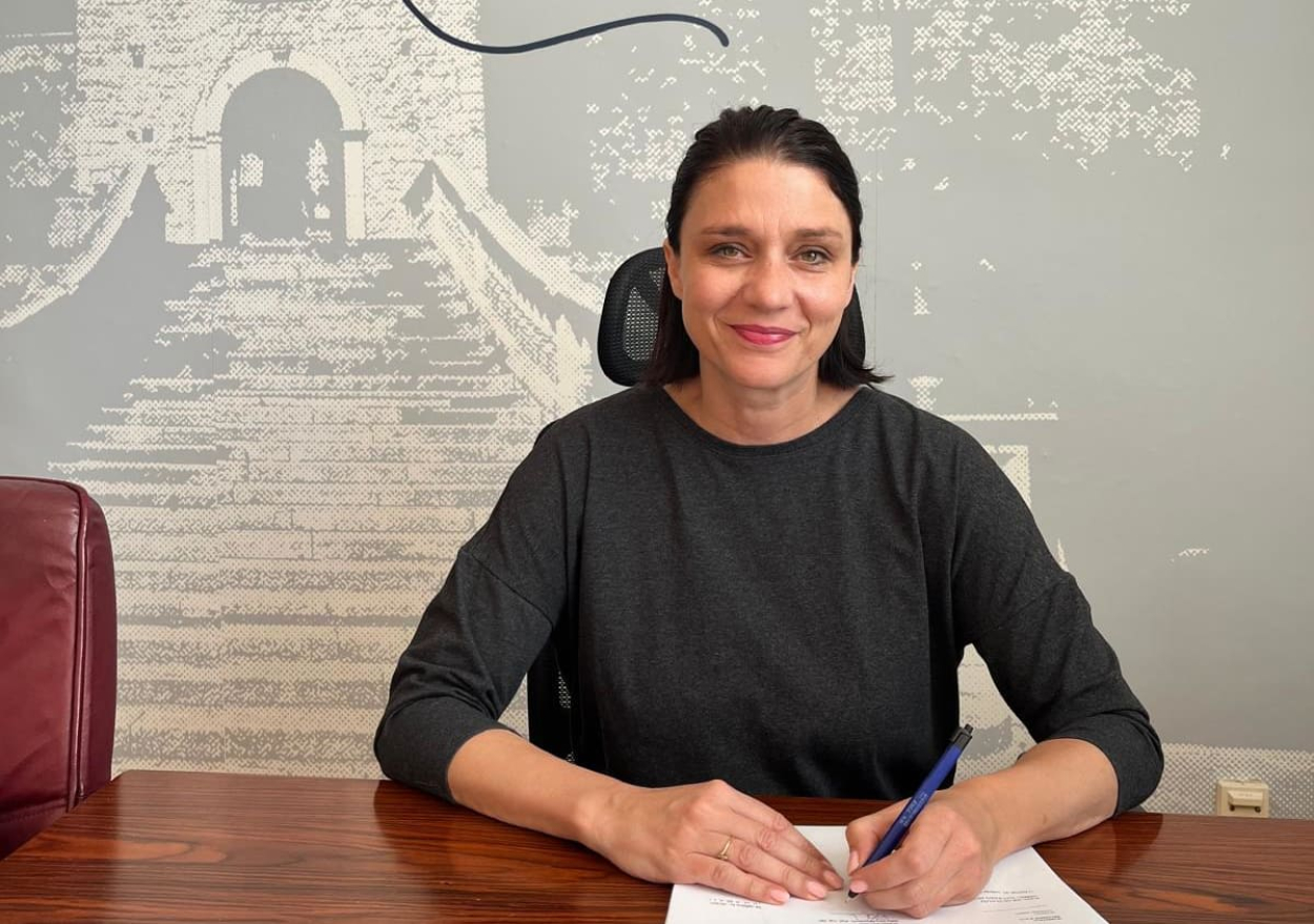 73939f063bd1f80250888d5e0be37445_L