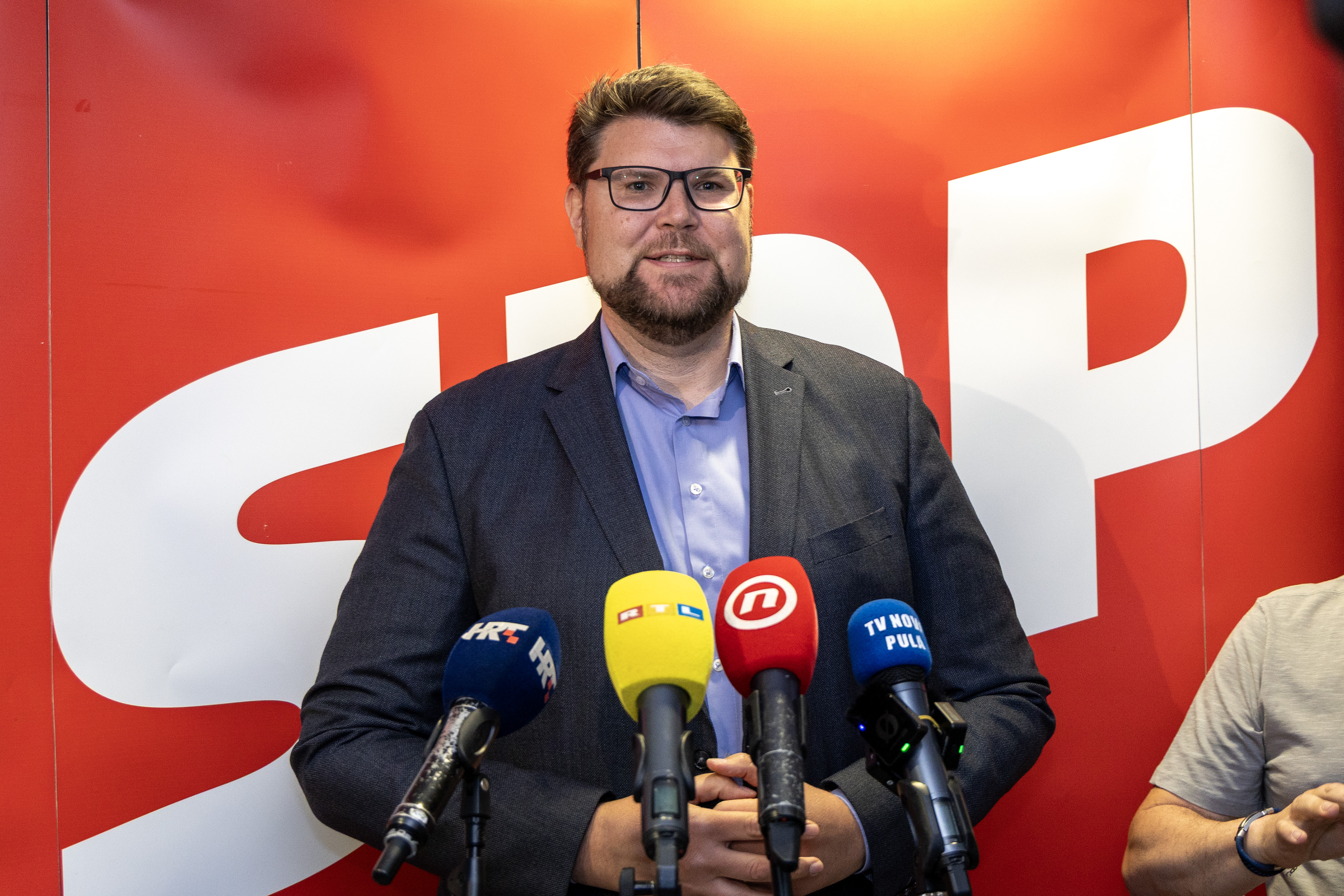 PXL_010625_133734716