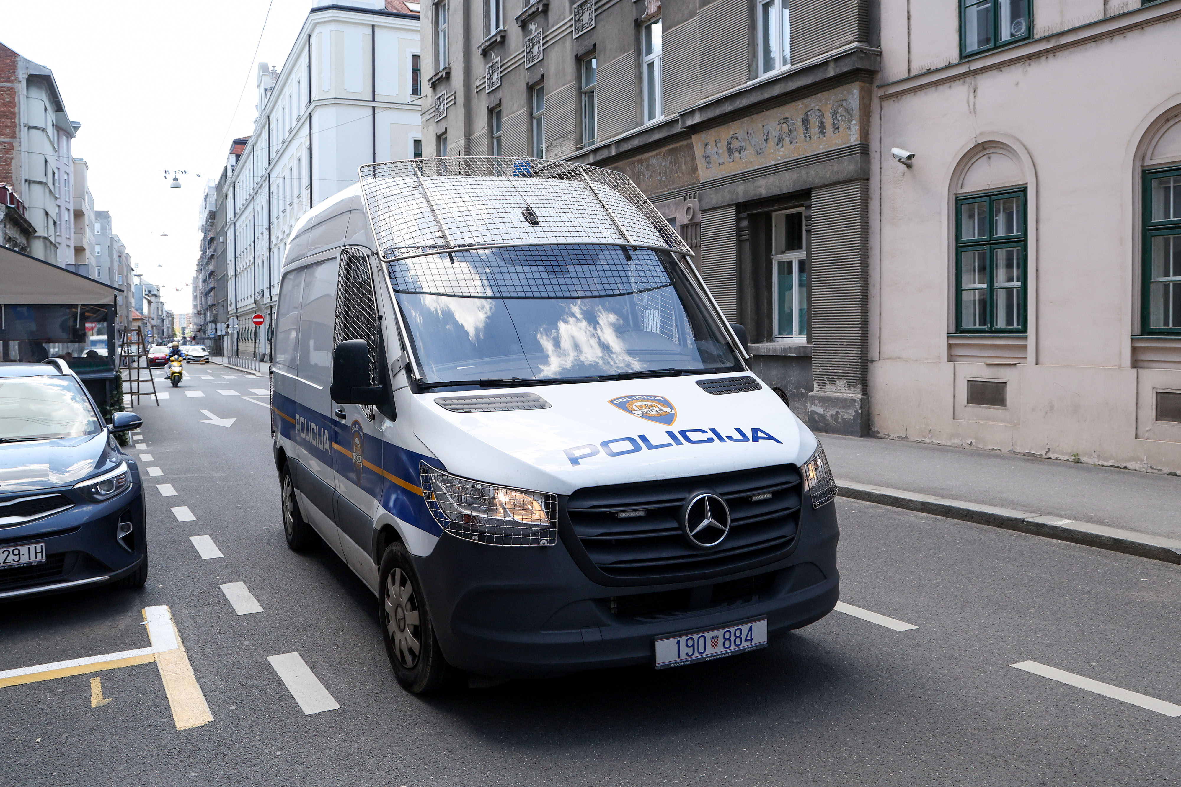 PXL_250525_133359038