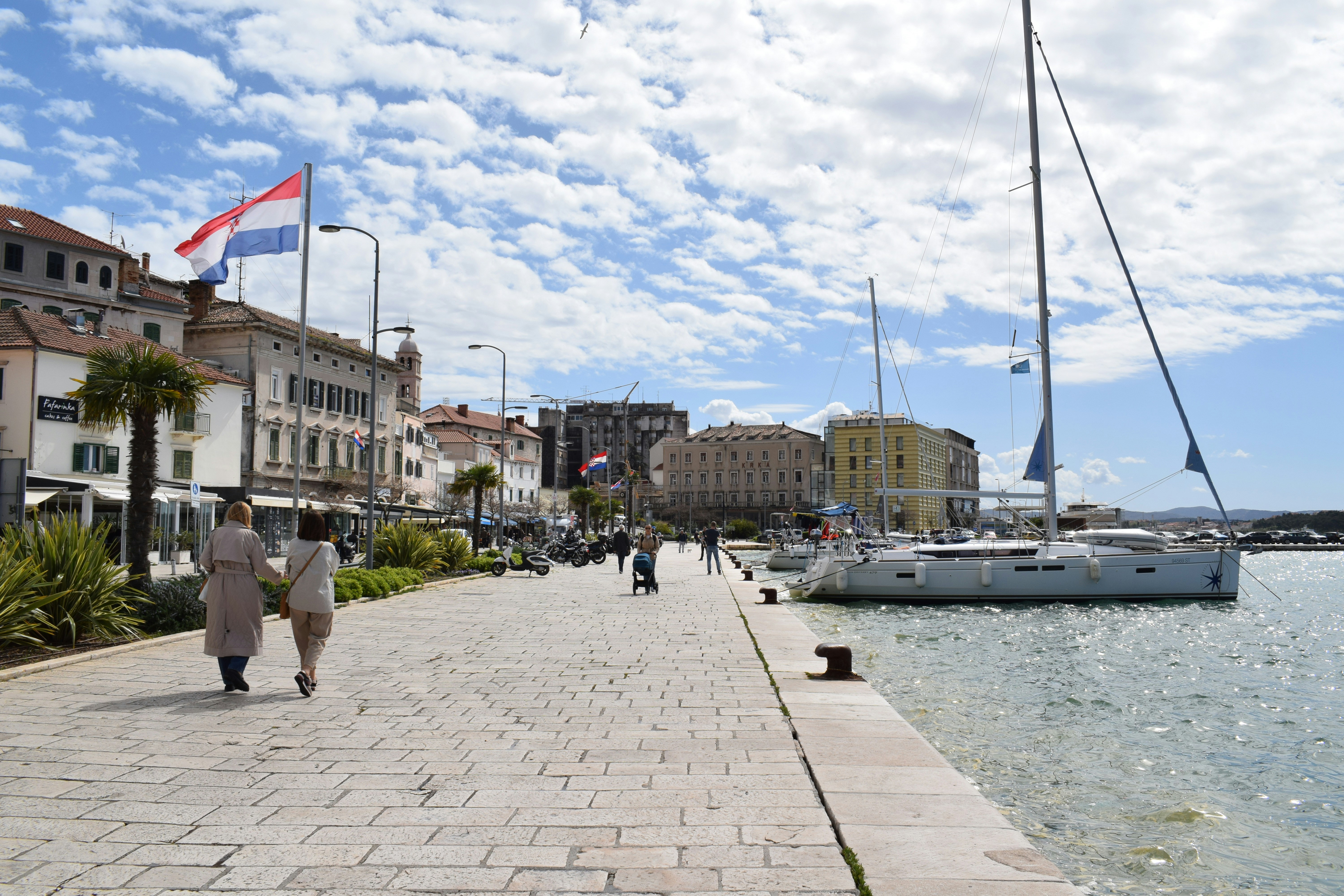 kristina-kutlesa-R9Bz3GrxGwg-unsplash