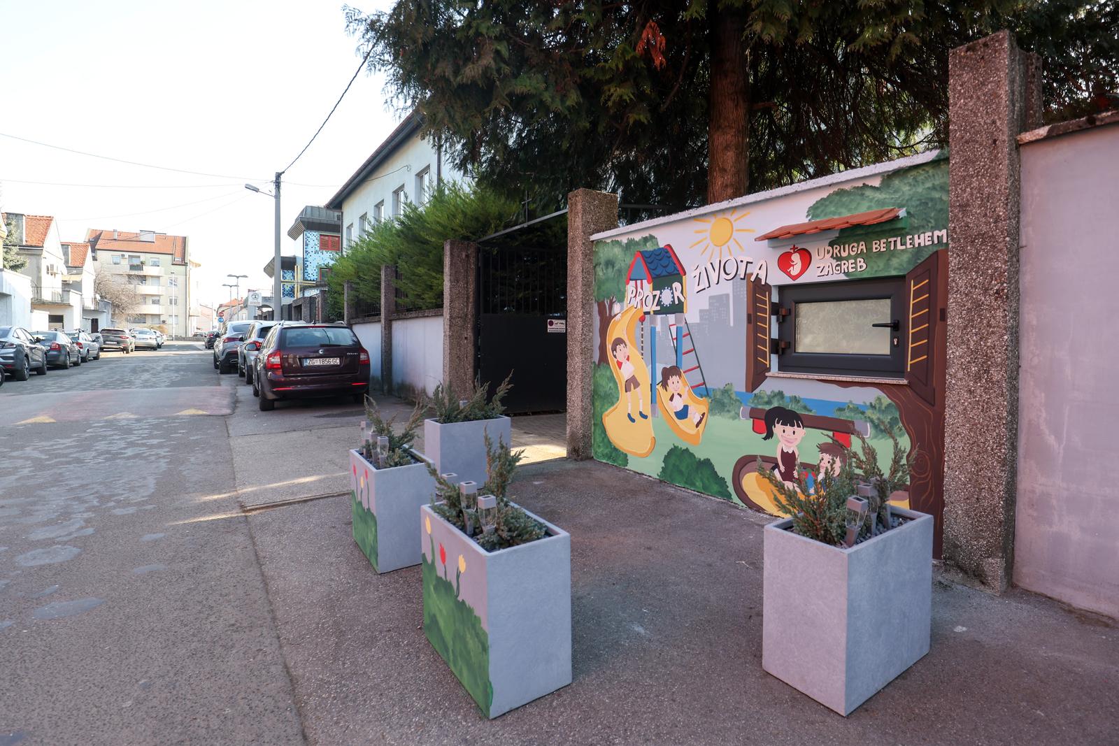 PXL_020225_127649177