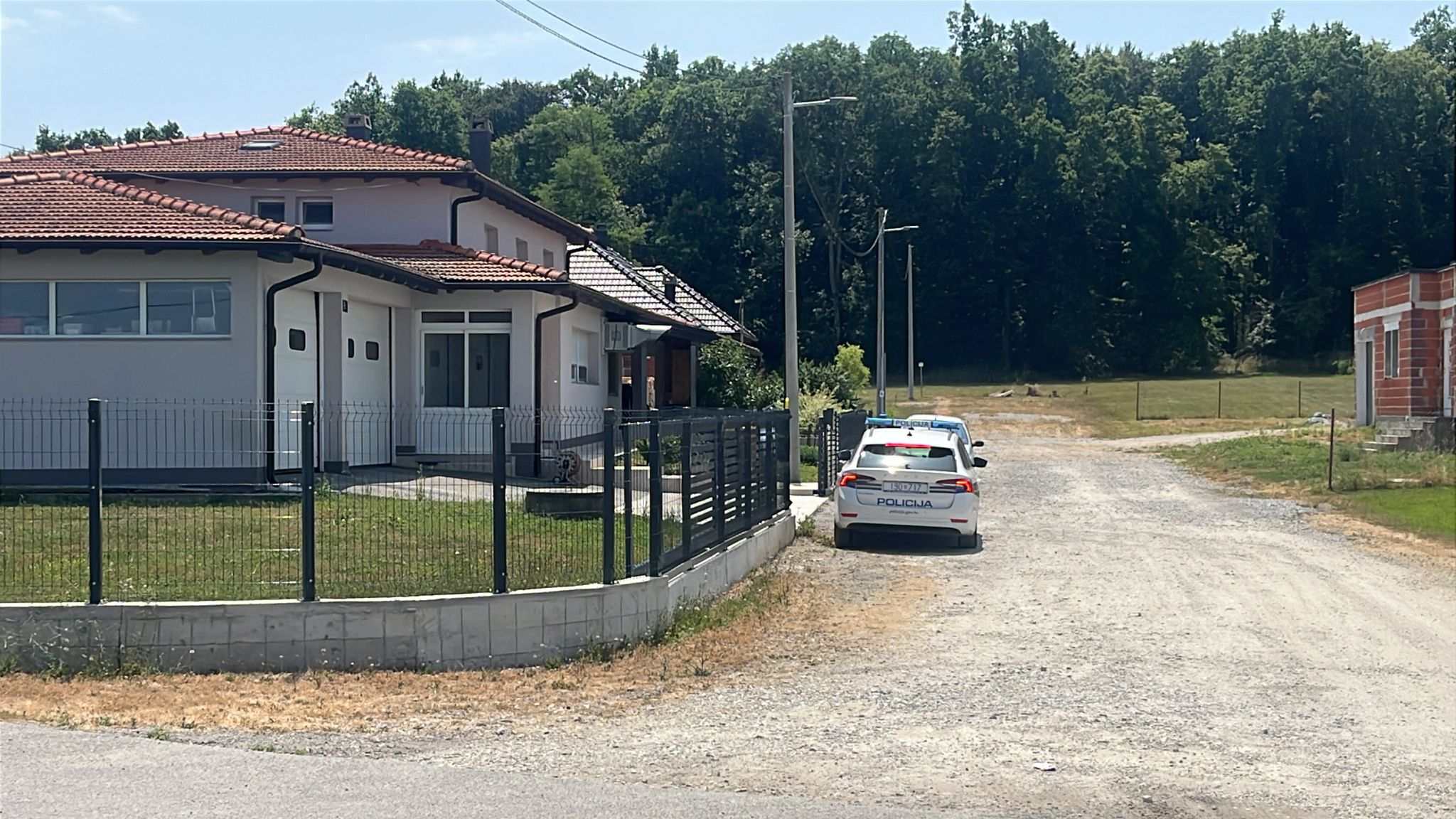 KUĆA BIVŠEG MUŽA UBIJENE NA MARKUŠEVCU N1