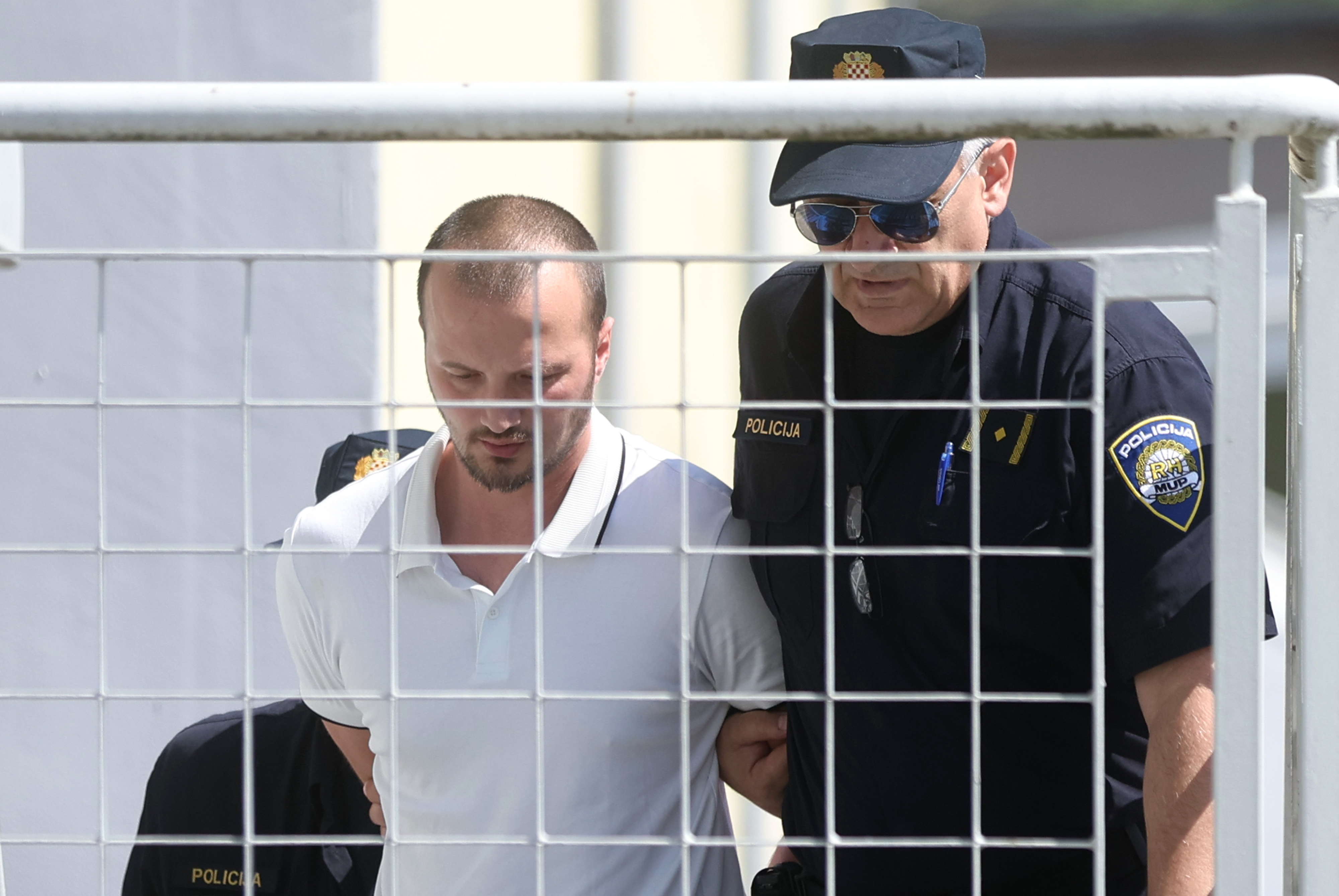 pixsell, 25.6., uhićenje