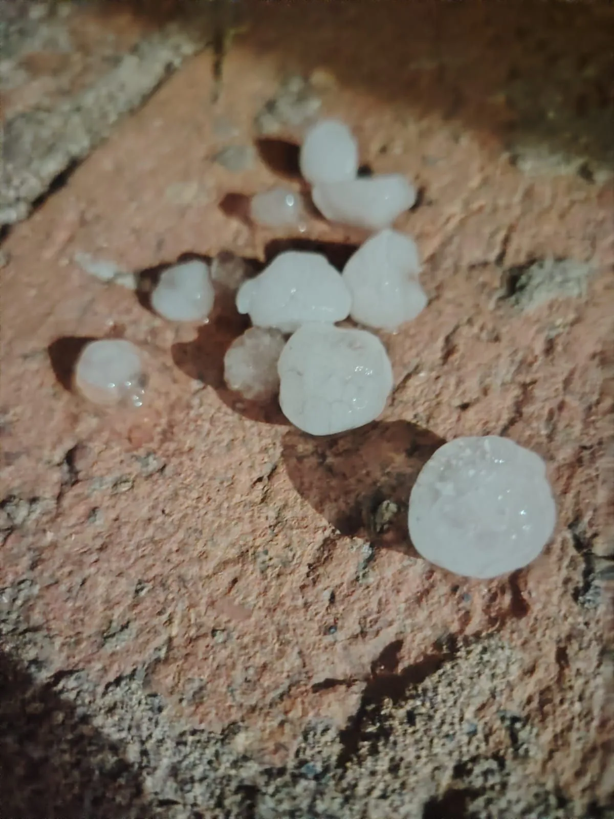 neverin facebook, 27.6., oluja