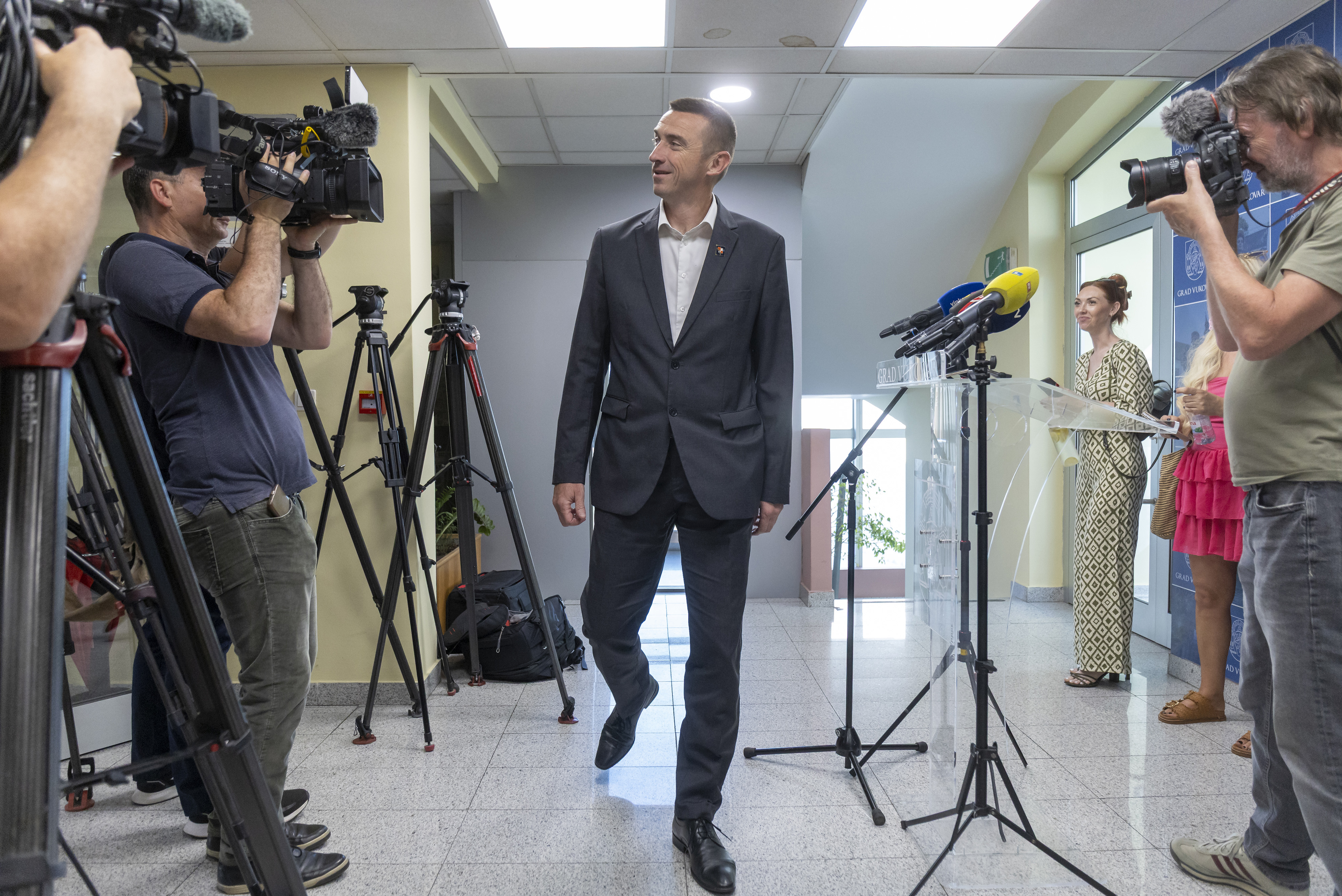 PXL_060625_133935147