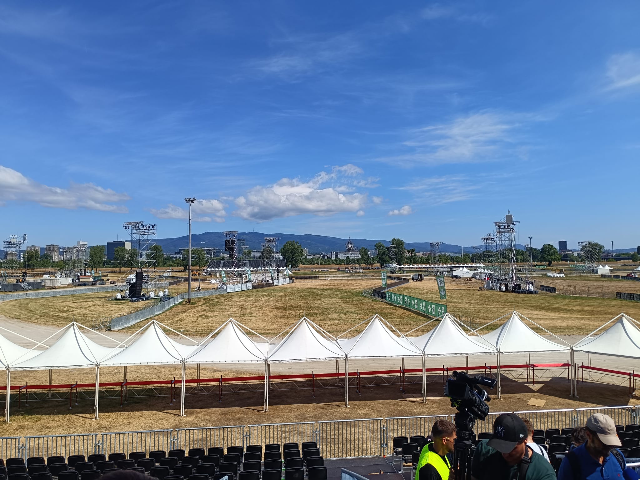 0514cf76-1930-4106-85cf-45b765010721