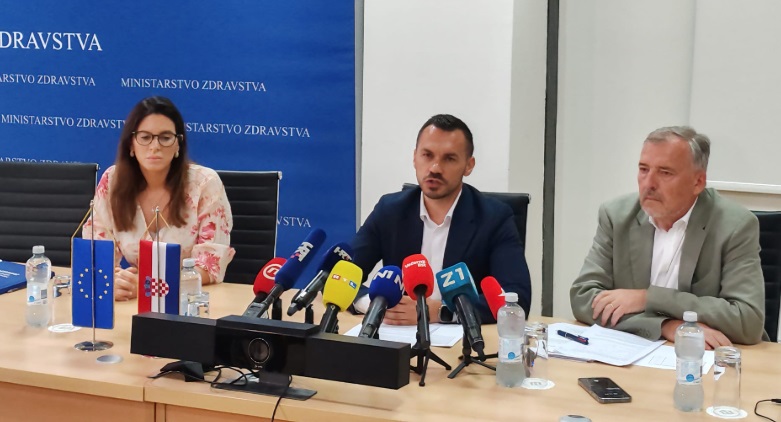 PRESS U MINISTARSTVU ZDRAVSTVA O THOMPSONOVOM KONCERTU