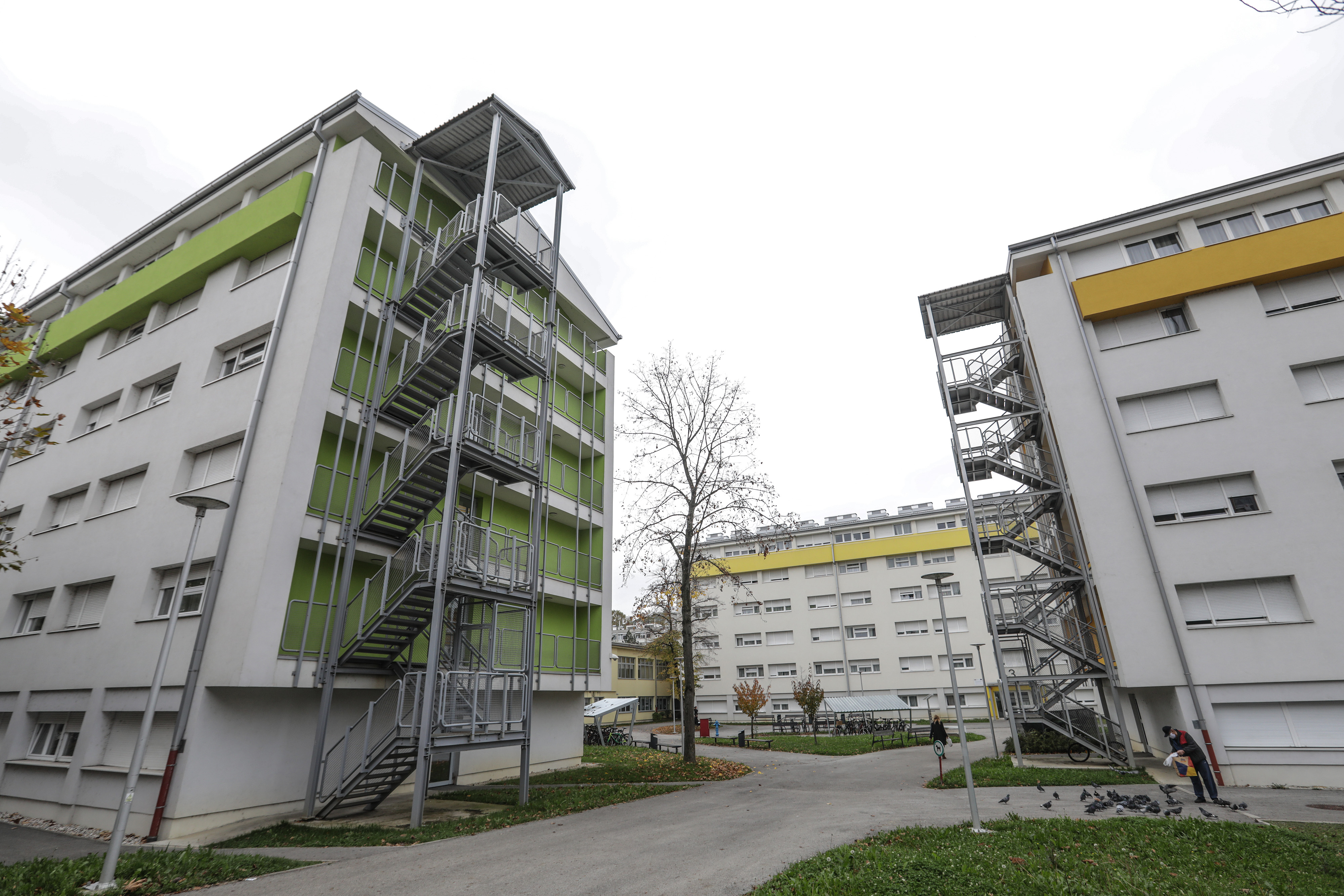 Studentski dom Cvjetno naselje