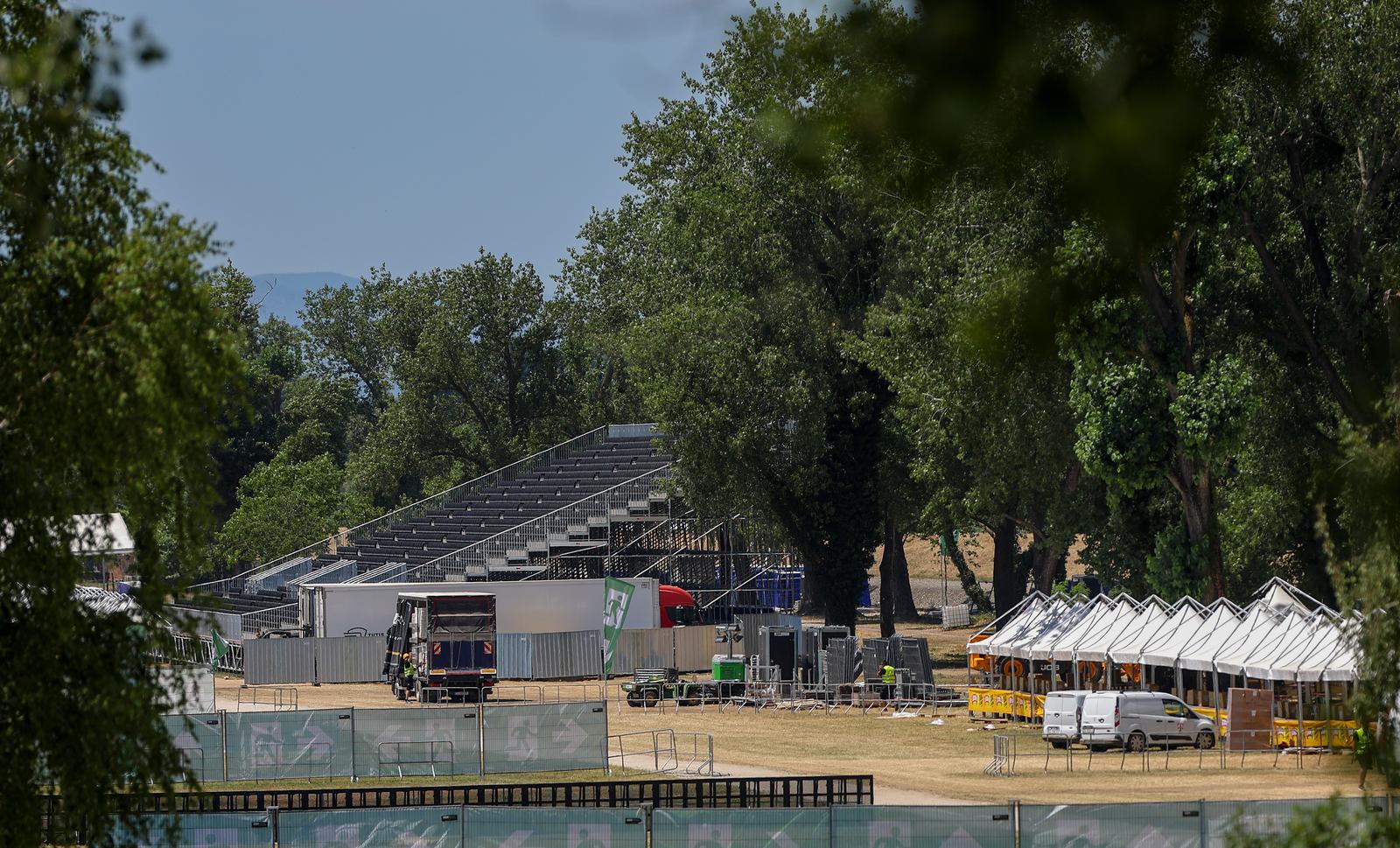 pripreme za thompsonov koncert na hipodromu