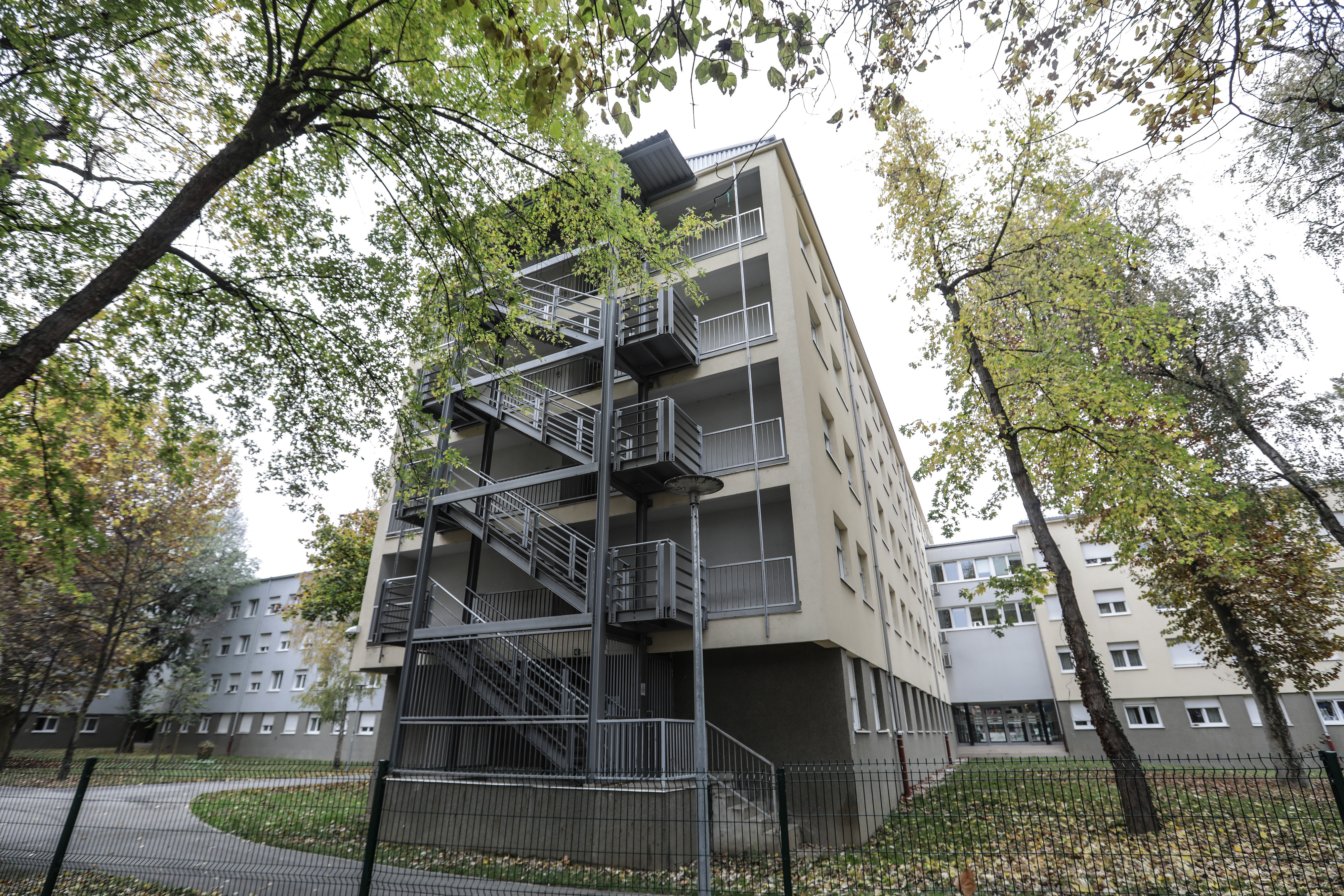 studentski dom PXL_121120_30818308