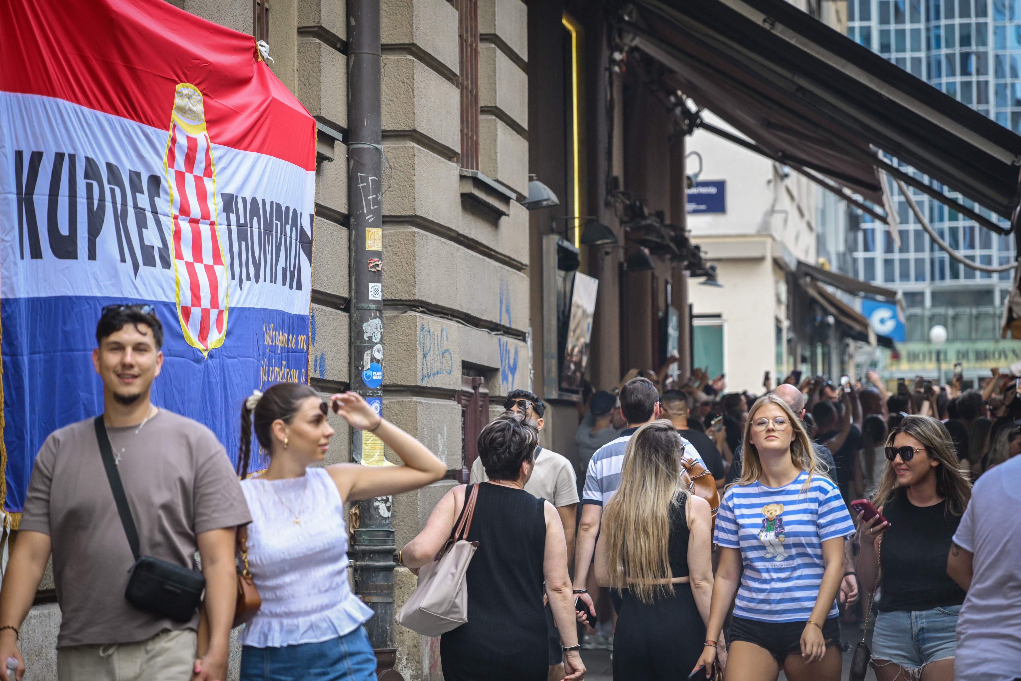 PXL_040725_135094072