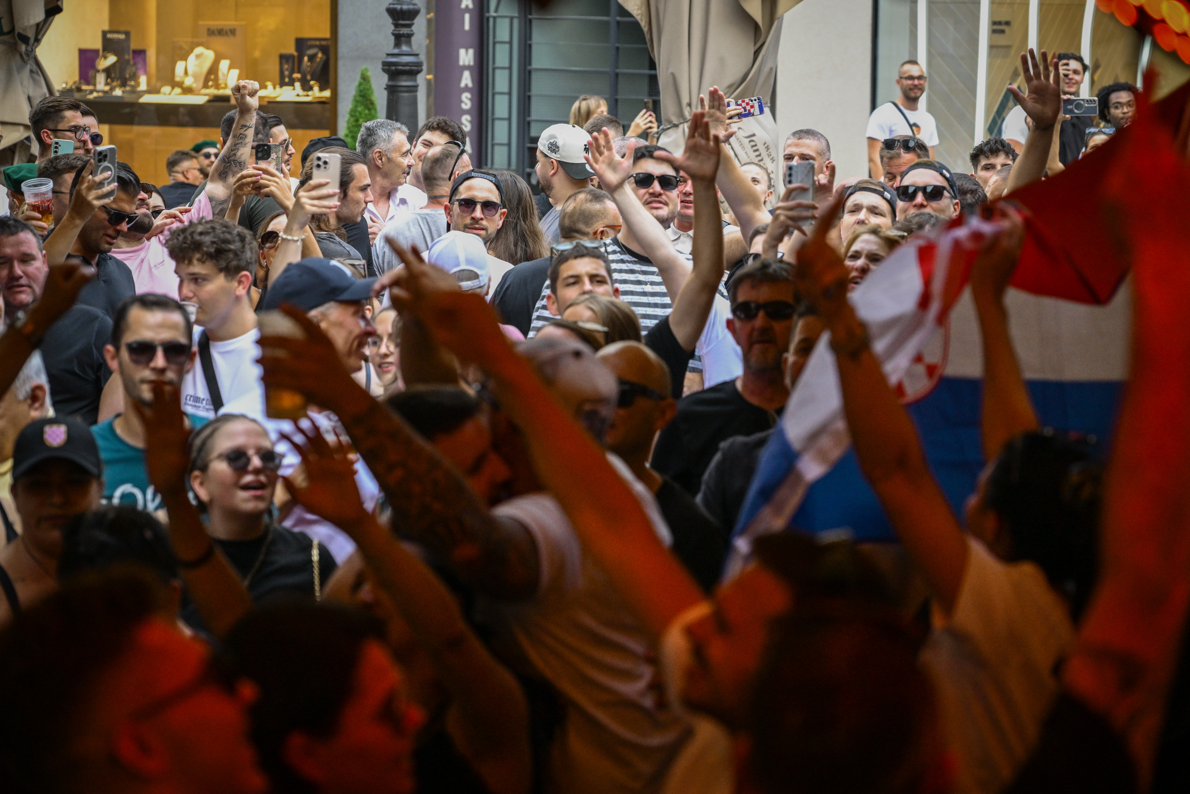 PXL_040725_135094073