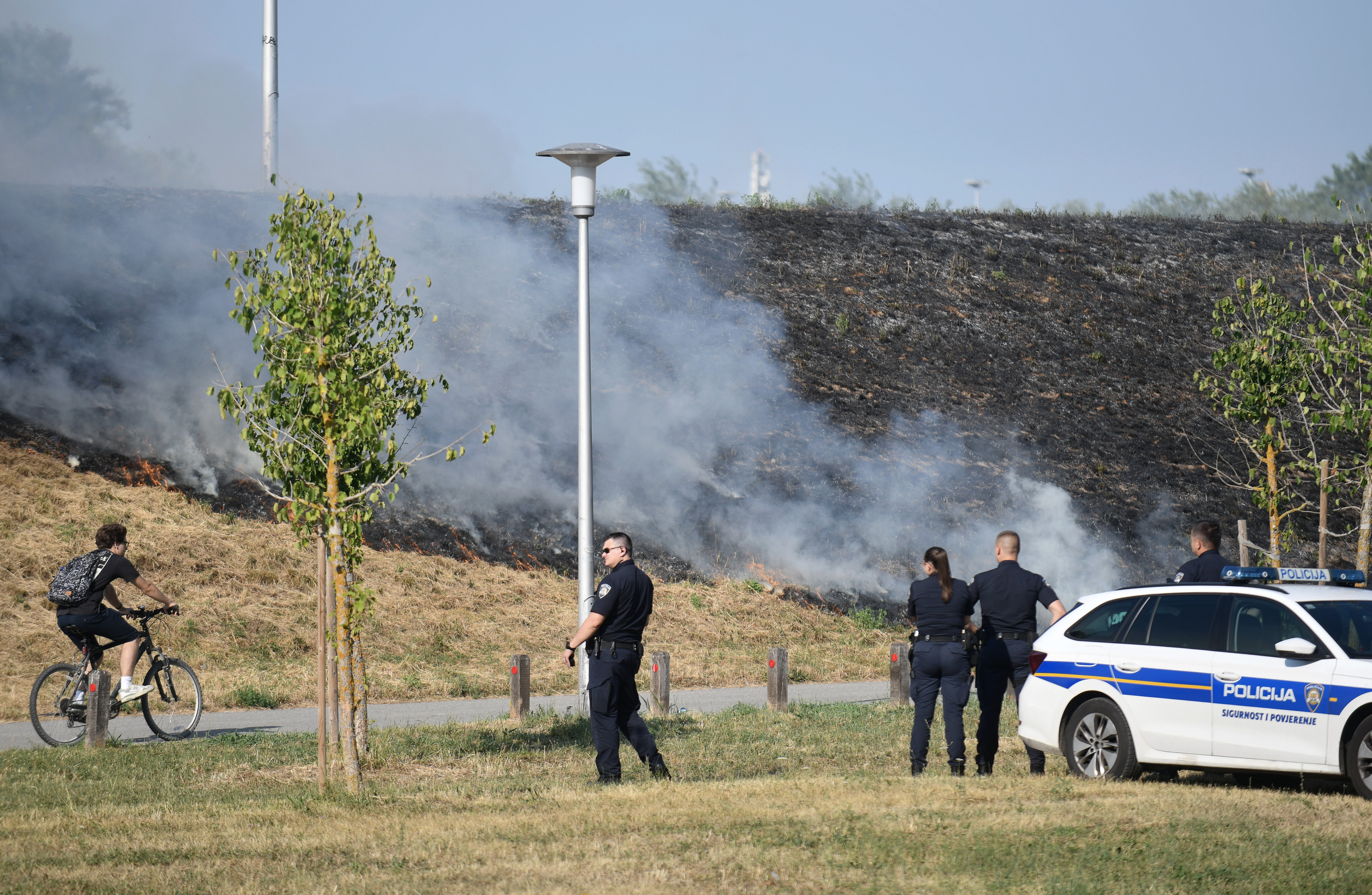 vatrogasci, policija