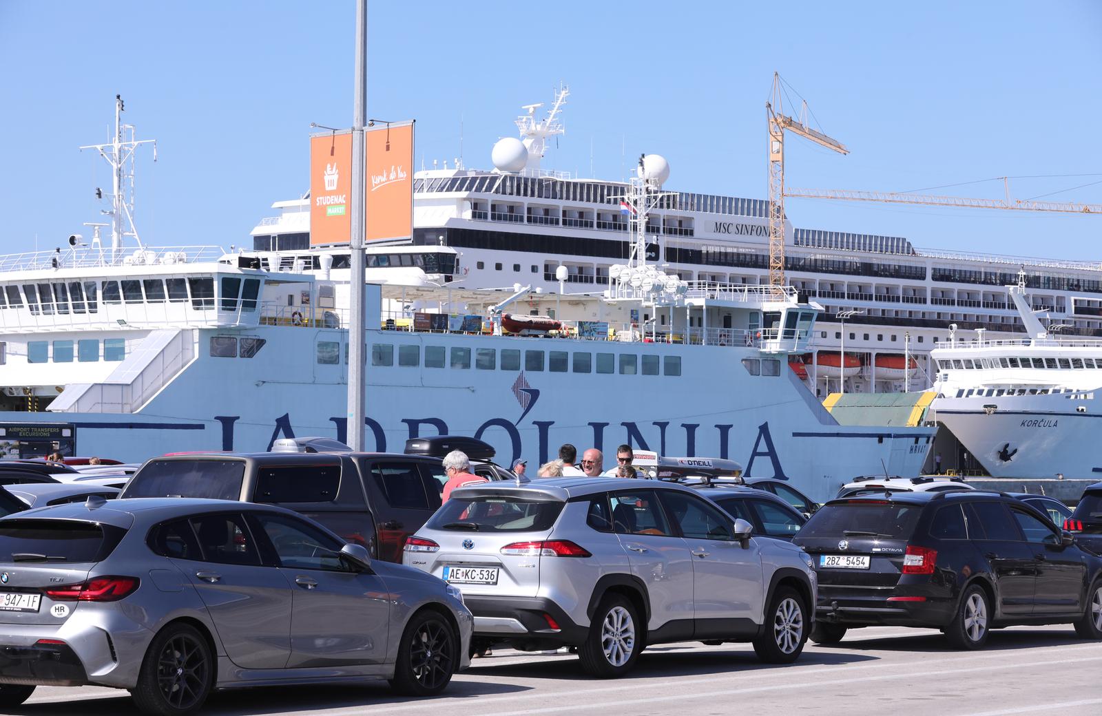 gradska luka split u sezoni