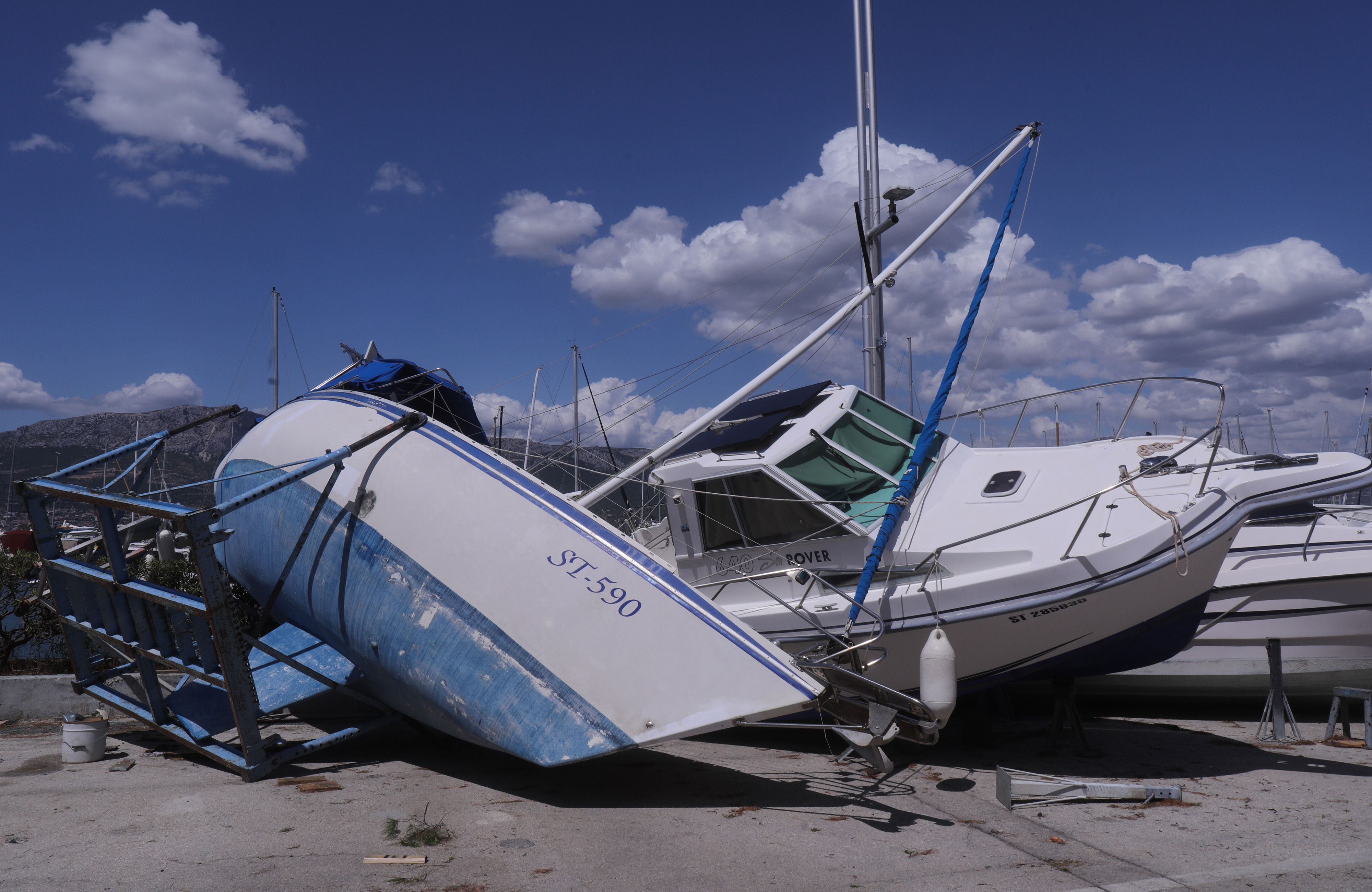 Split: Porušeni brodovi u lučici Spinut