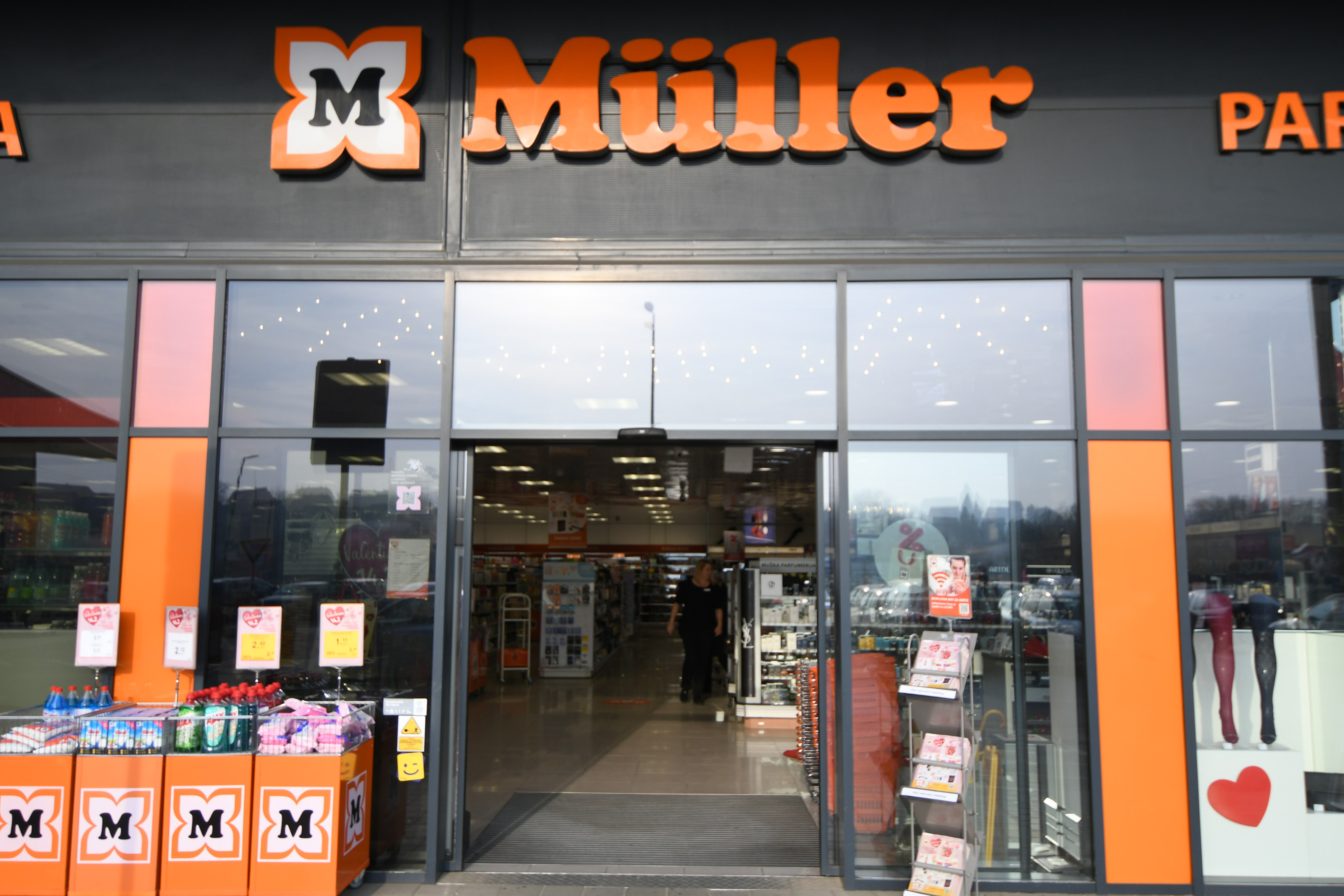 PXL_070225_127885120