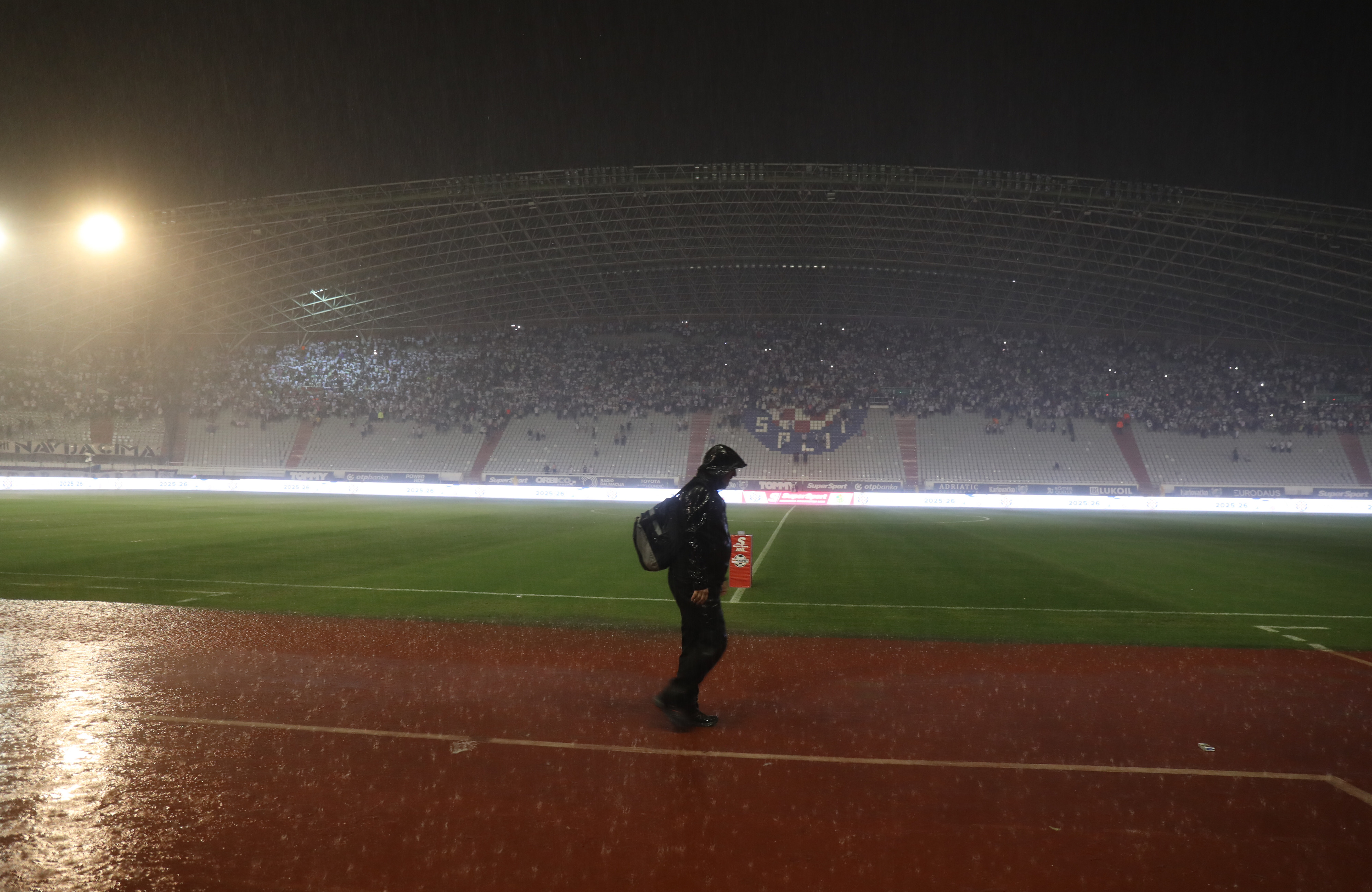 03.08.2025.,Split - SuperSport HNL.01.kolo. HNK Hajduk-NK Istra 1961. Zbog obilne kise neizvjesno vrijeme pocetka utakmice.