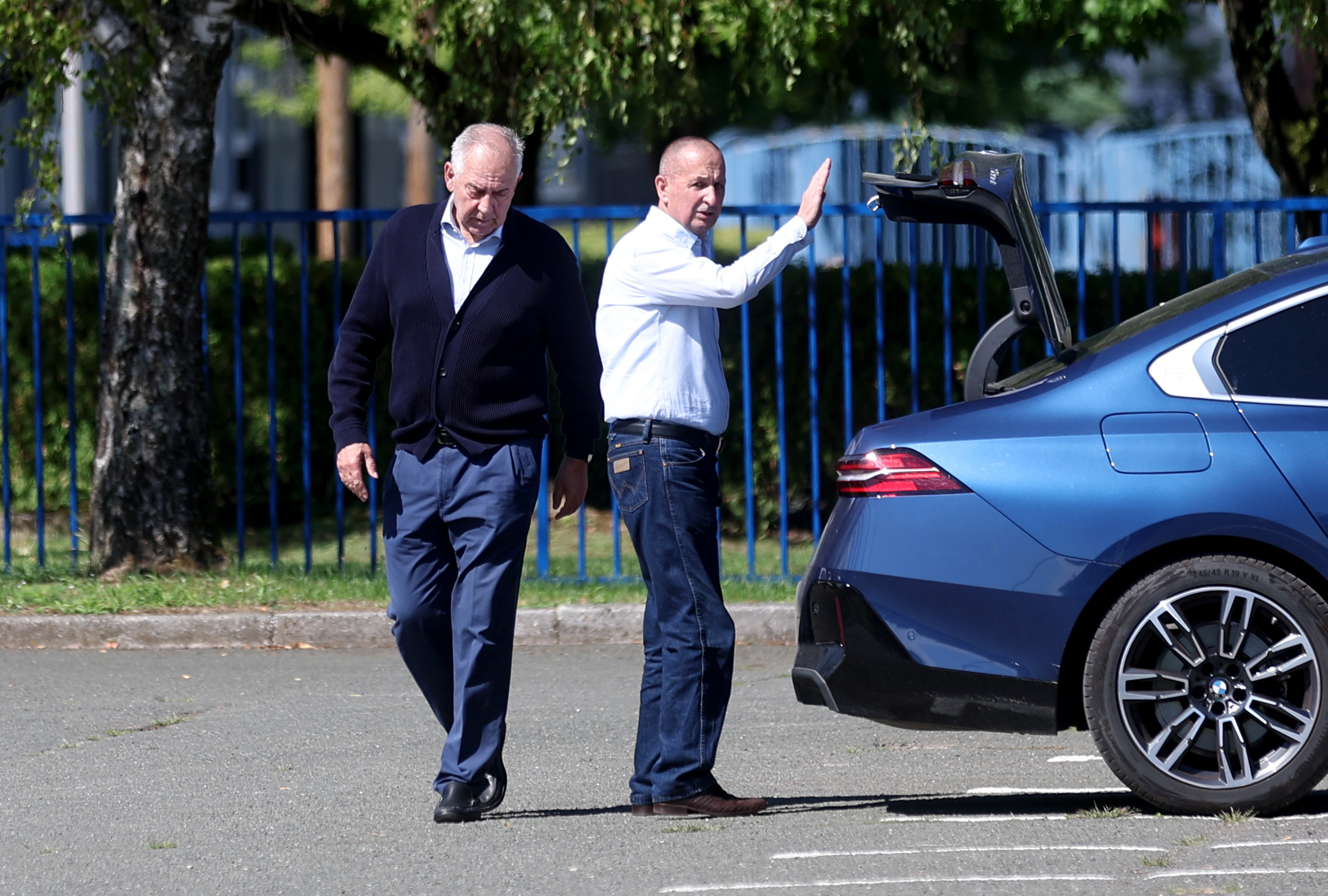 04.08.2025., Popovaca - Ivo Sanader uvjetno je otpusten iz kaznionice Lipovica-Popovaca, preostalo mu je izdrzavanje kazne jos sedam godina. Ivu Sanadera docekao je odvjetnik Dragan Crnkovic. Photo: Slavko Midzor/PIXSELL