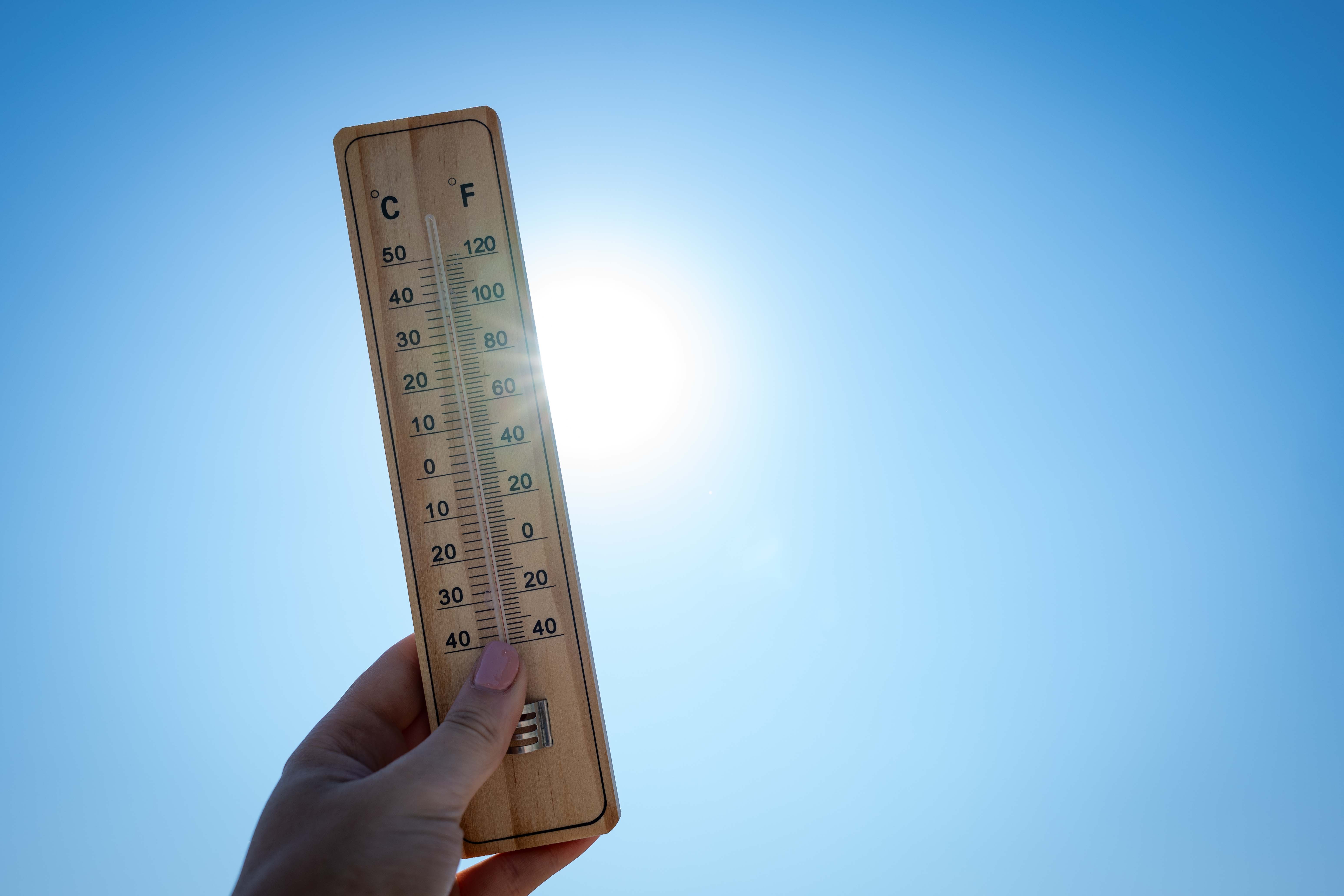 11.07.2024., Zagreb - Nastavlja se toplinski val, danas je ponovno suncano i vrlo vruce. Najvisa dnevna temperatura zraka kretat ce izmedju 33 i 38 stupnjeva, najavio je DHMZ. Photo: Neva Zganec/PIXSELL