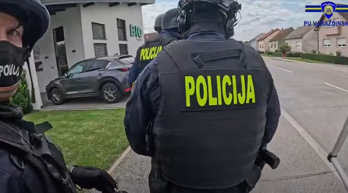 Policija