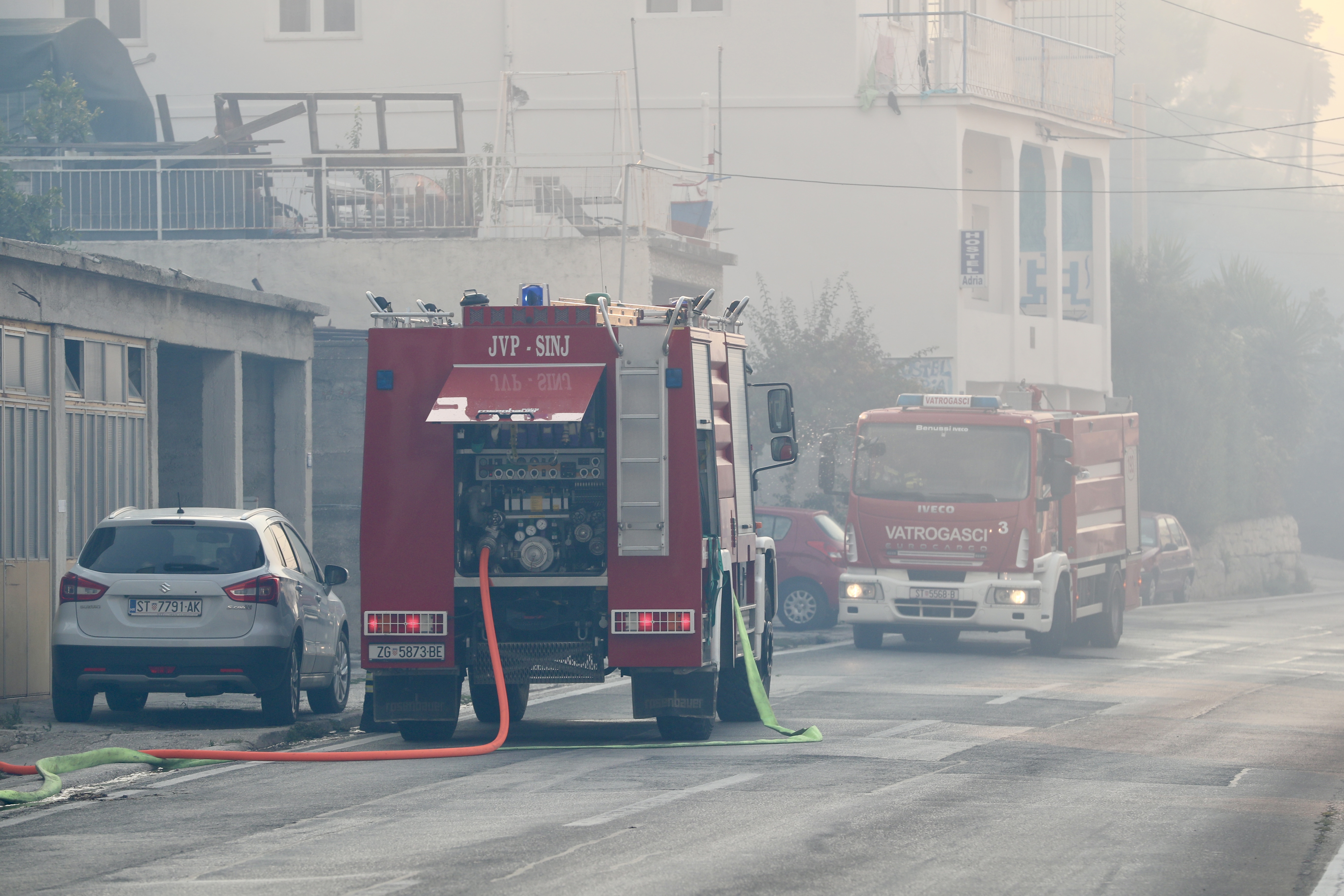 11.08.225., Krilo Jesenice - Veliki požar iznad Krila Jesenice gasi više od 100 vatrogasaca Photo: Ivo Cagalj/PIXSELL