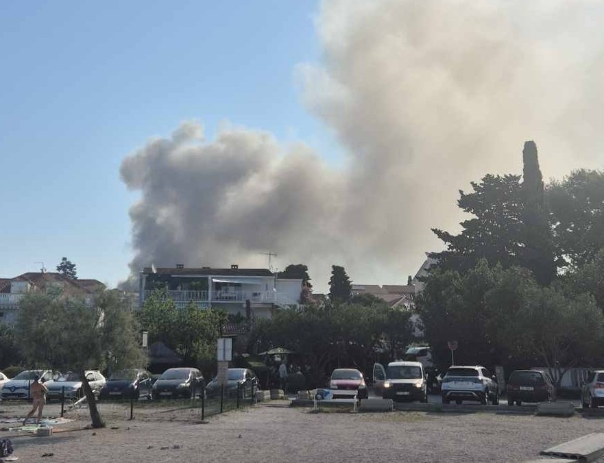 Vatrogasci - 193_požar peradarnik