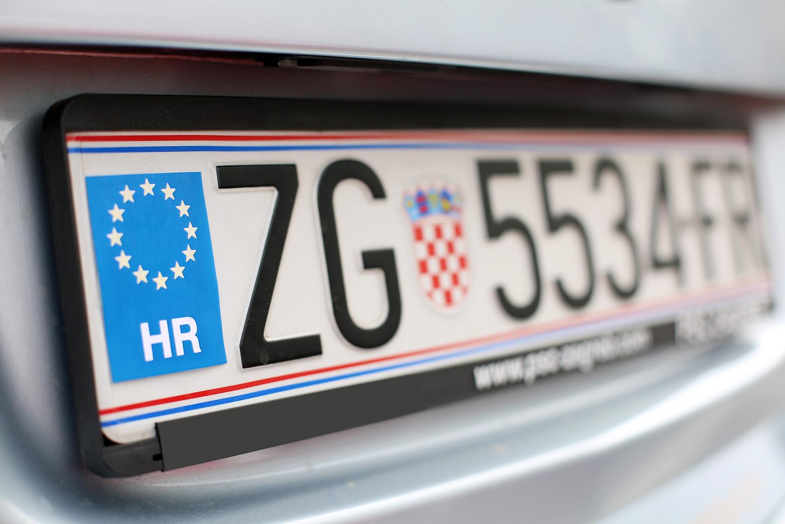 PXL_registarska tablica