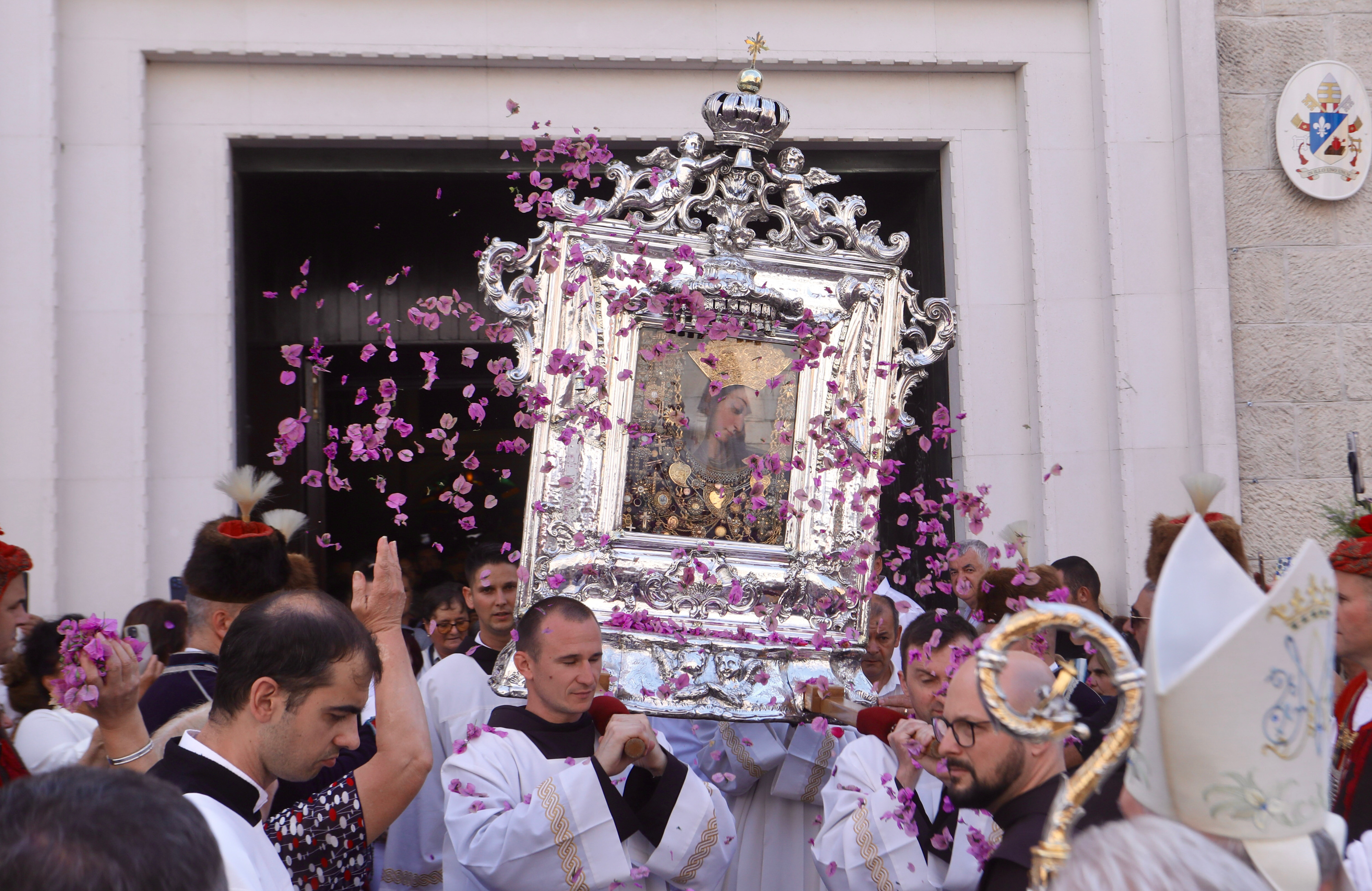 Procesija za Veliku Gospu