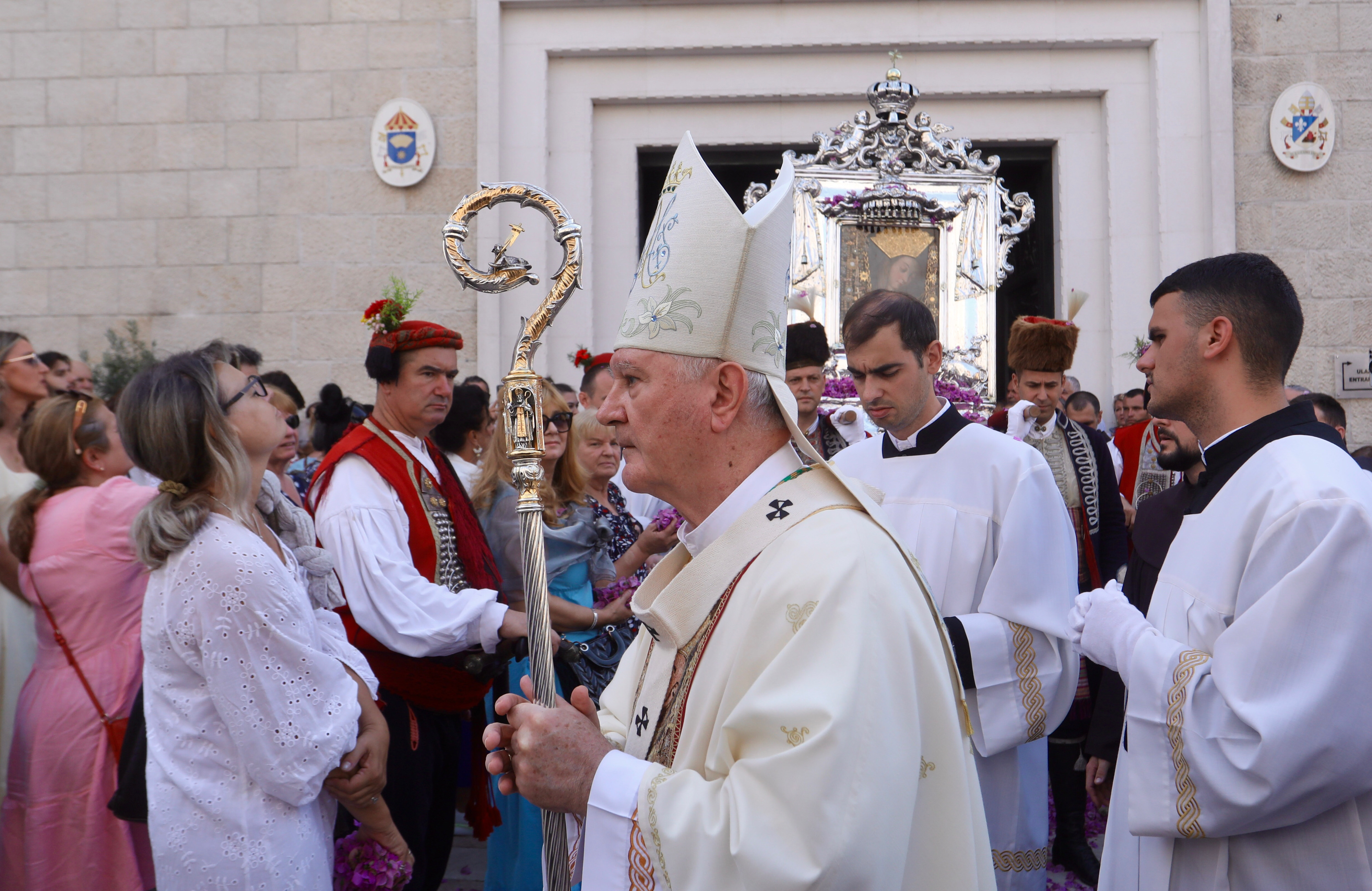 Procesija za Veliku Gospu