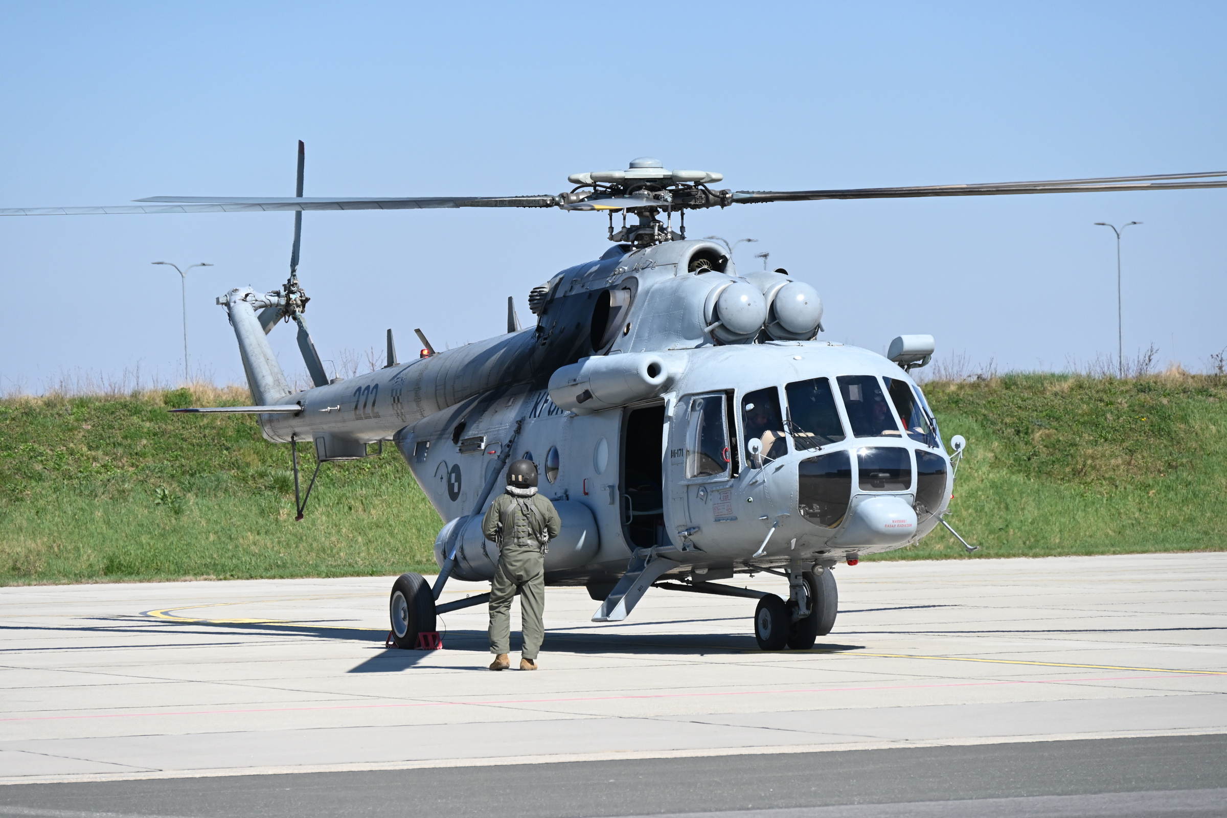 19.03.2025., Zagreb - Helikopterom Hrvatskog ratnog zrakoplovstva Mi-171 Sh danas, 19. ozujka 2025. oko 11:36 sati u Hrvatsku su stigle tri tesko ozlijedjene osobe stradale u pozaru u nocnom klubu u Republici Sjevernoj Makedoniji. Photo: MORH/PIXSELL