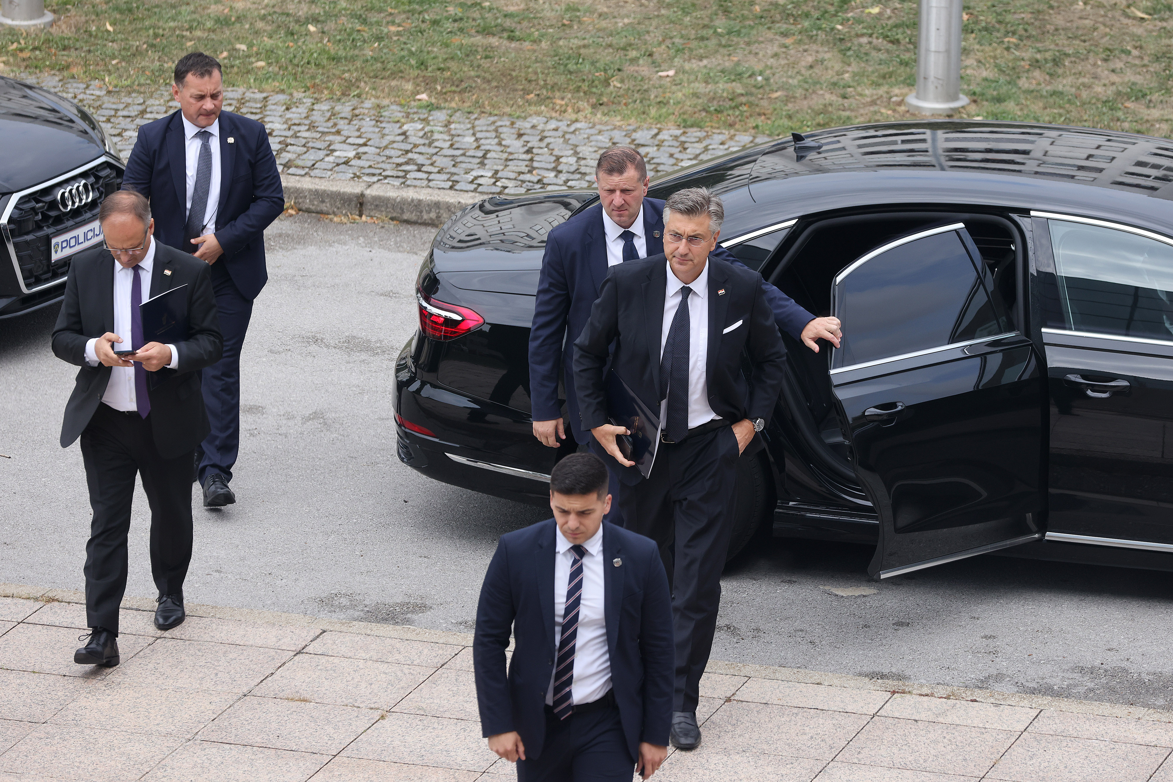 PXL_210825_137038640