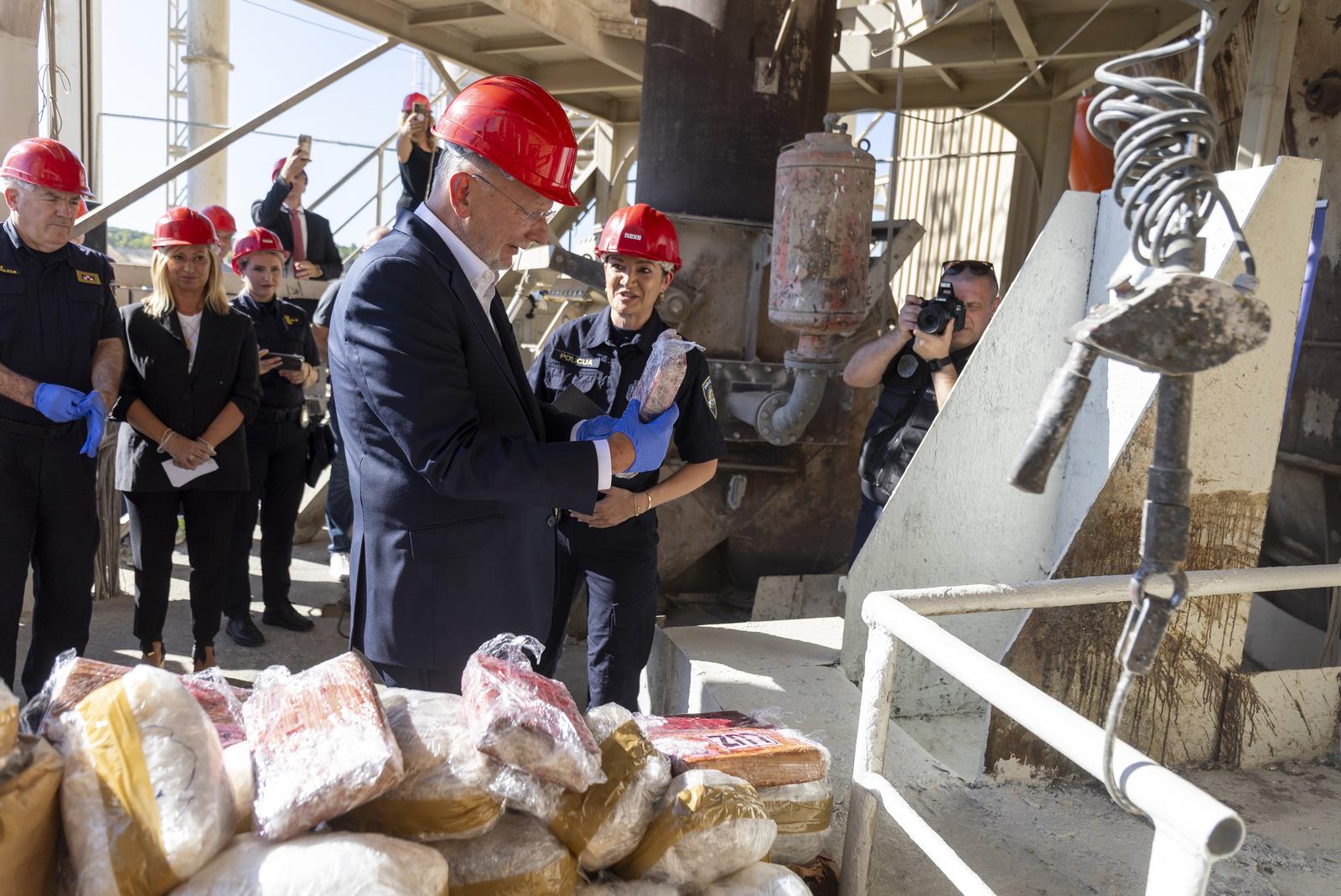 davor božinović na spaljivanju droge