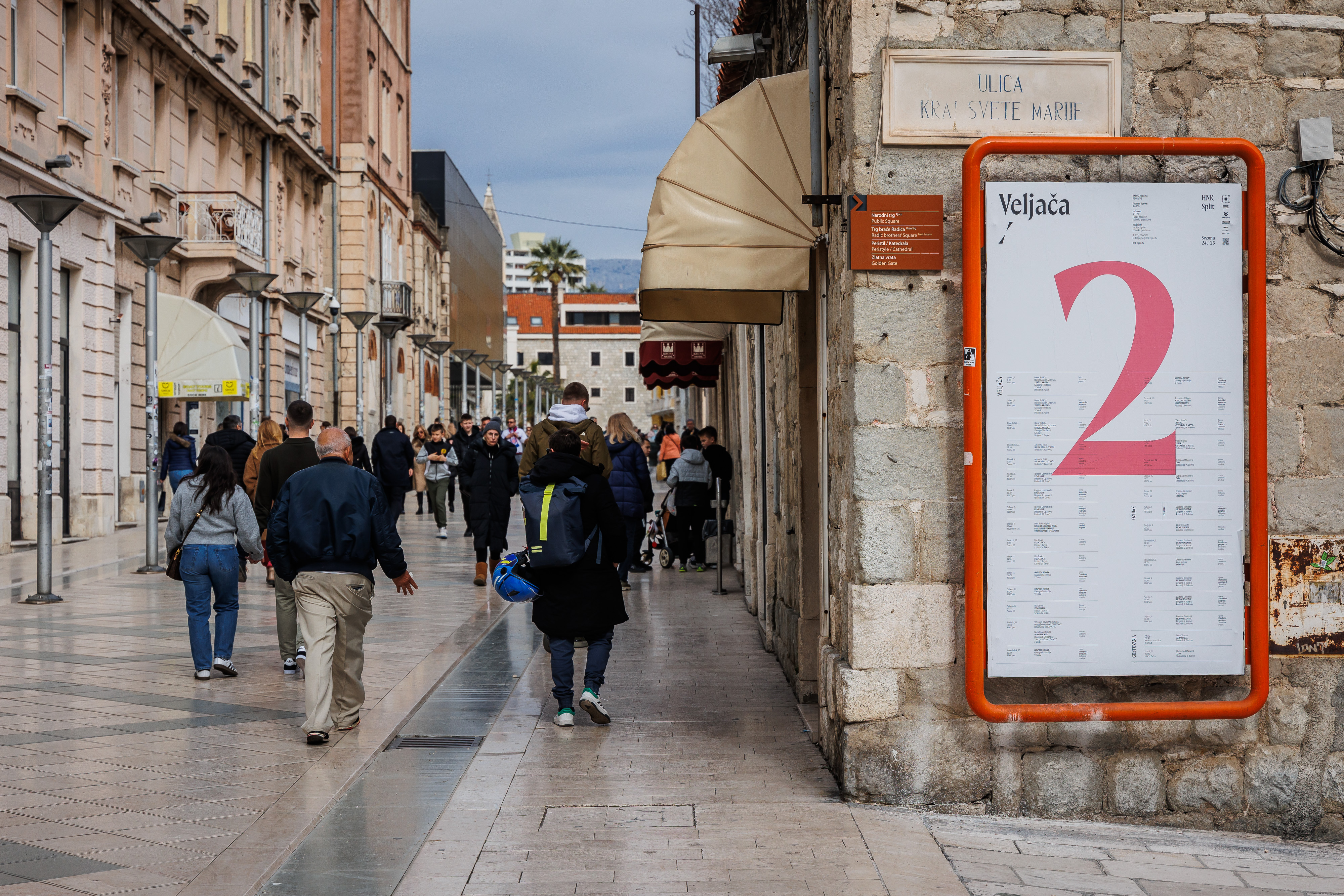 22.02.2025., Split - Subotnje poslijepodne na Splitskoj Rivi i Centru grada. Photo: Zvonimir Barisin/PIXSELL
