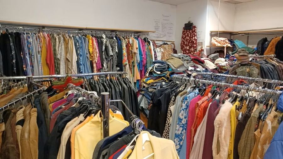 1706106080-second-hand-2-1024x576.format-avif.width-900