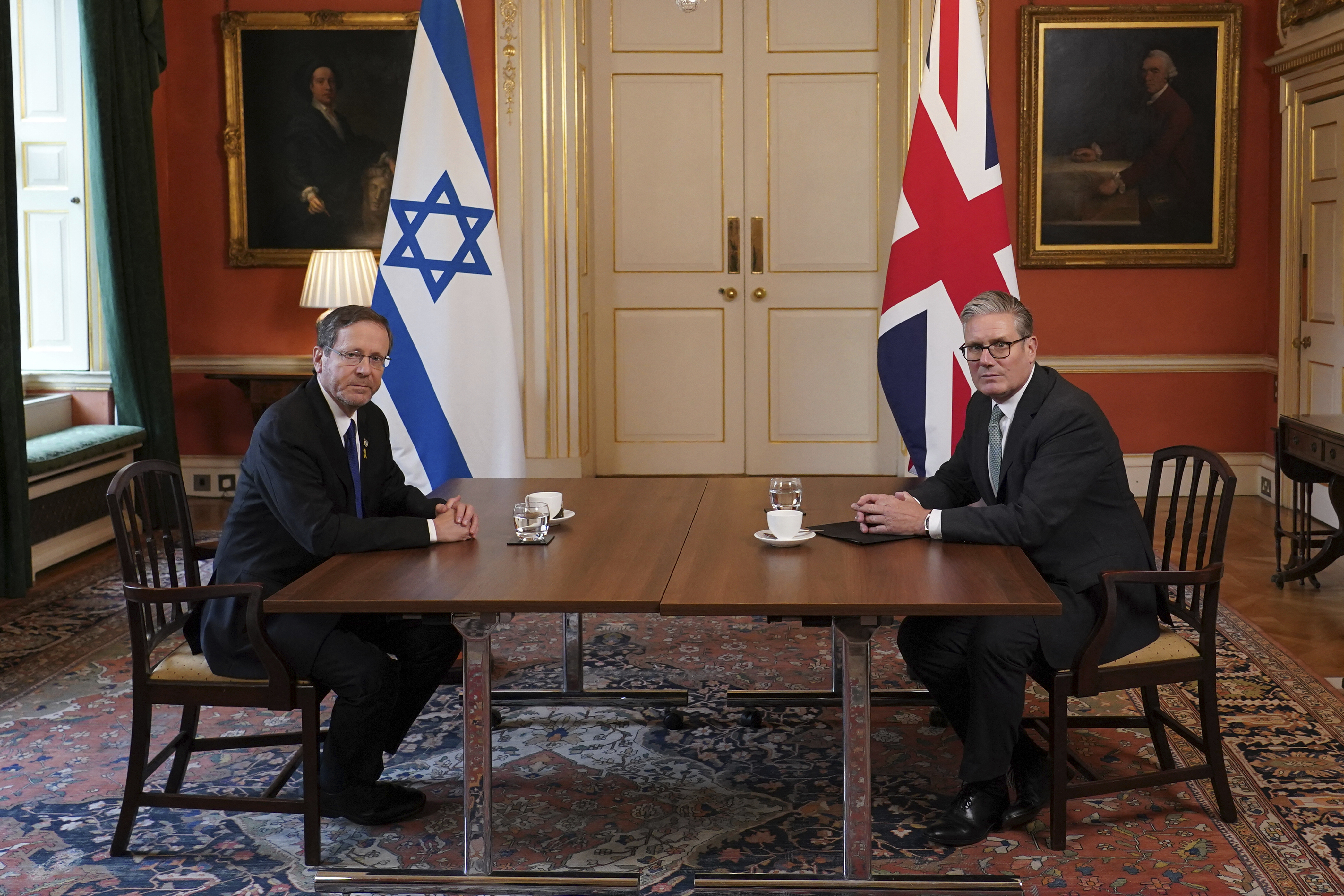 Keir Starmer i Isaac Herzog