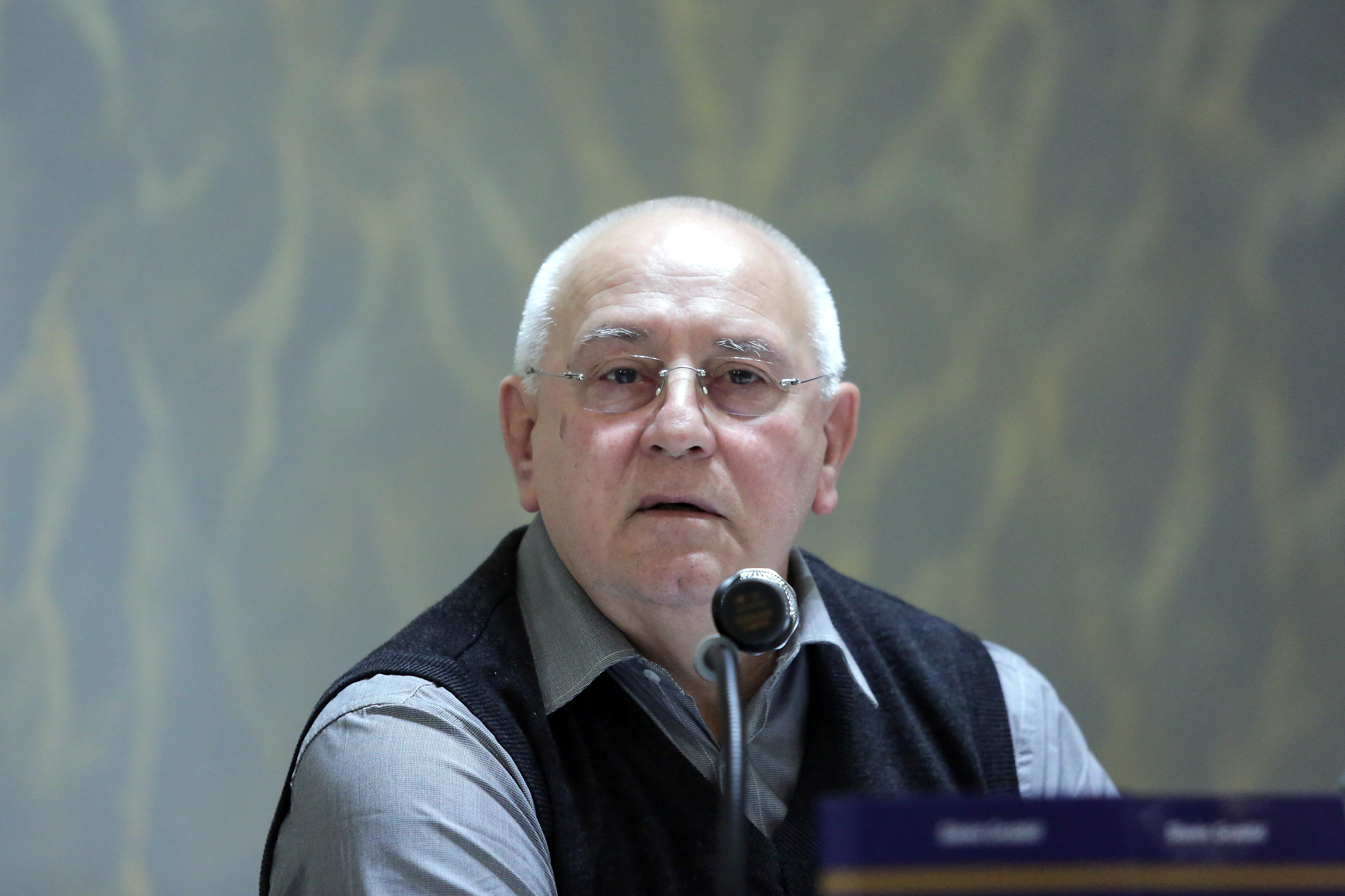 Predstavljena  knjiga Slavka Grubisica Svjedok istine o Domovinskom ratu u Gastro Globusu. Ante Zorislav Roso.